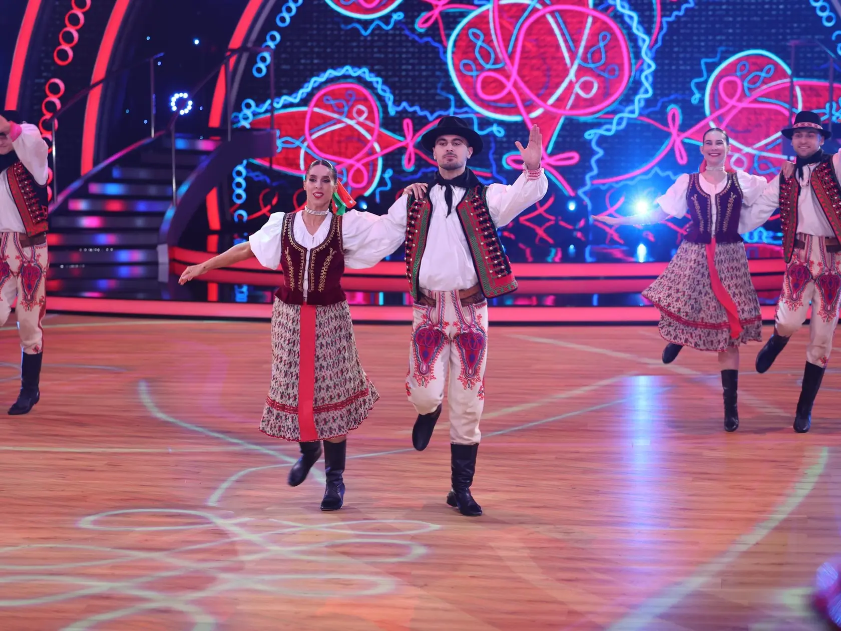 8. kolo Let's Dance. Na snímke Zuzana Porubjaková a Jaroslav Ihring.
