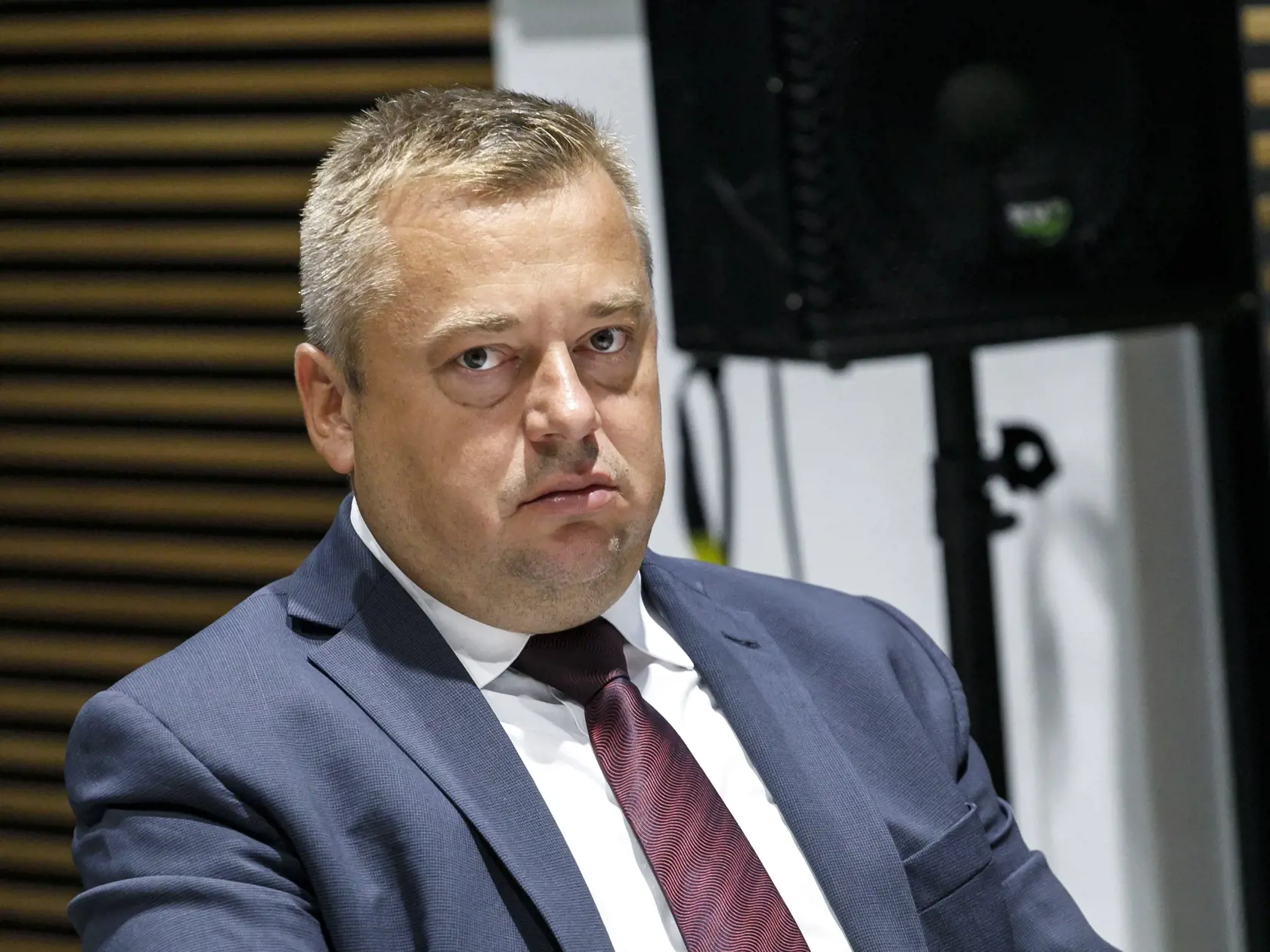 Na snímke tajomník Republikovej únie zamestnávateľov Martin Hošták počas stretnutia Republikovej únie zamestnávateľov s médiami na tému Energetická kríza.