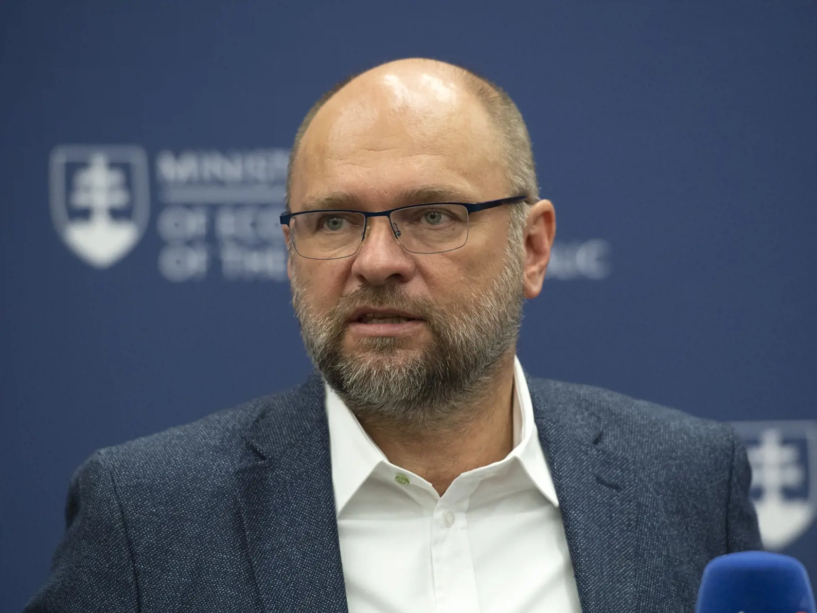 minister hospodárstva SR Richard Sulík (SaS) počas tlačovej konferencie k preprave ropy ropovodom Družba v Bratislave v stredu 10. augusta 2022. FOTO TASR - Pavel Neubauer