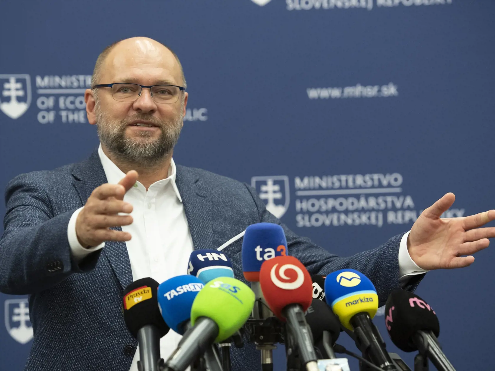 minister hospodárstva SR Richard Sulík (SaS) počas tlačovej konferencie k preprave ropy ropovodom Družba v Bratislave v stredu 10. augusta 2022. FOTO TASR - Pavel Neubauer