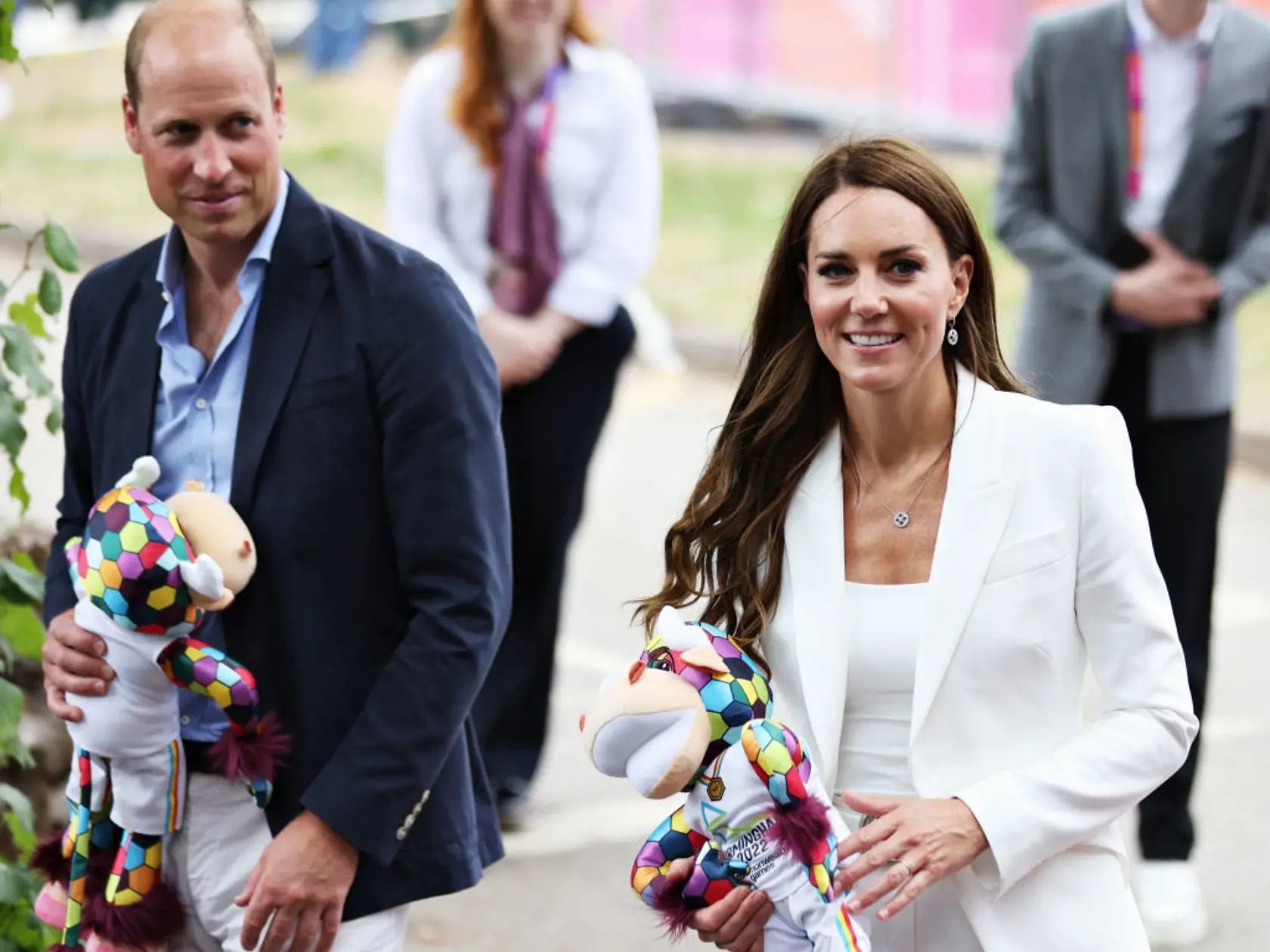 Kate a William sa stali princom a princeznou z Walesu.