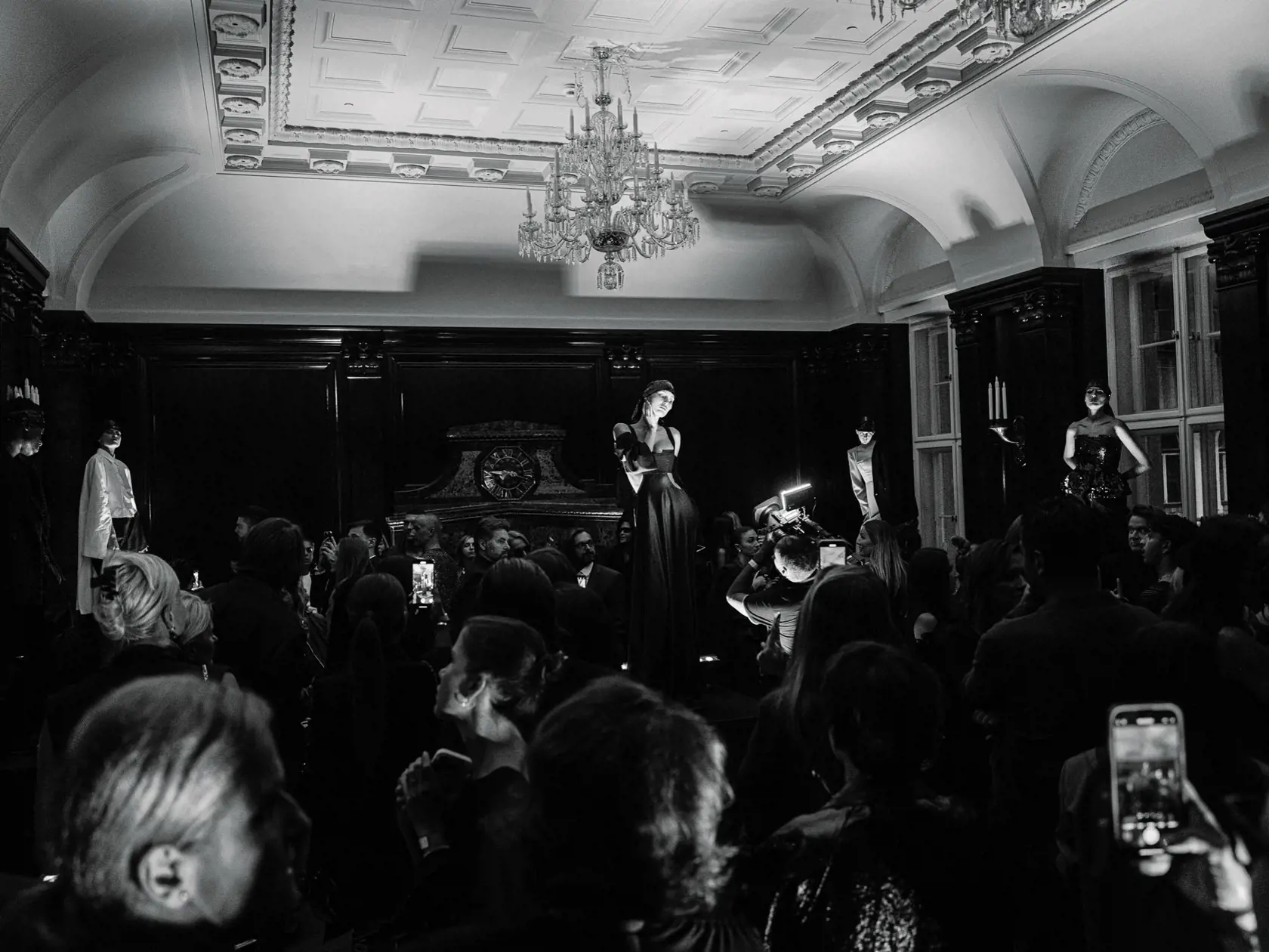 Michael Kováčik predstavil vrámci Mercedes-Benz Prague Fashion Week svoju najnovšiu kolekciu s názvom “CLUB DE MEMBRES” SS24