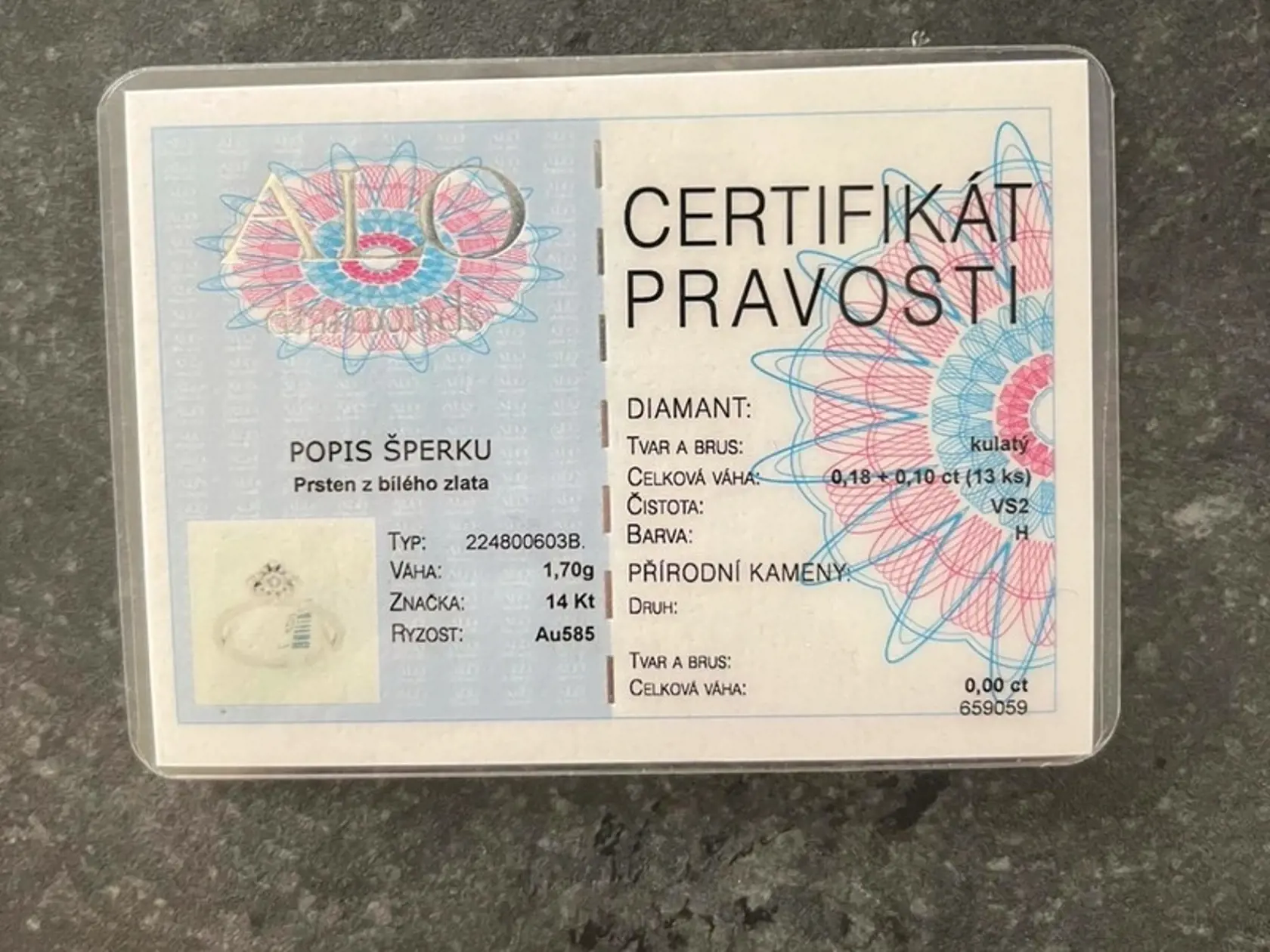 Petrana sa rozhodla výherný prsteň z Ruže pre nevestu predať.