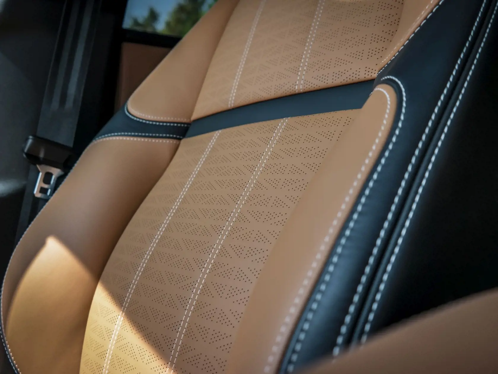 Land Rover Range Rover Velar SE D240 8AT