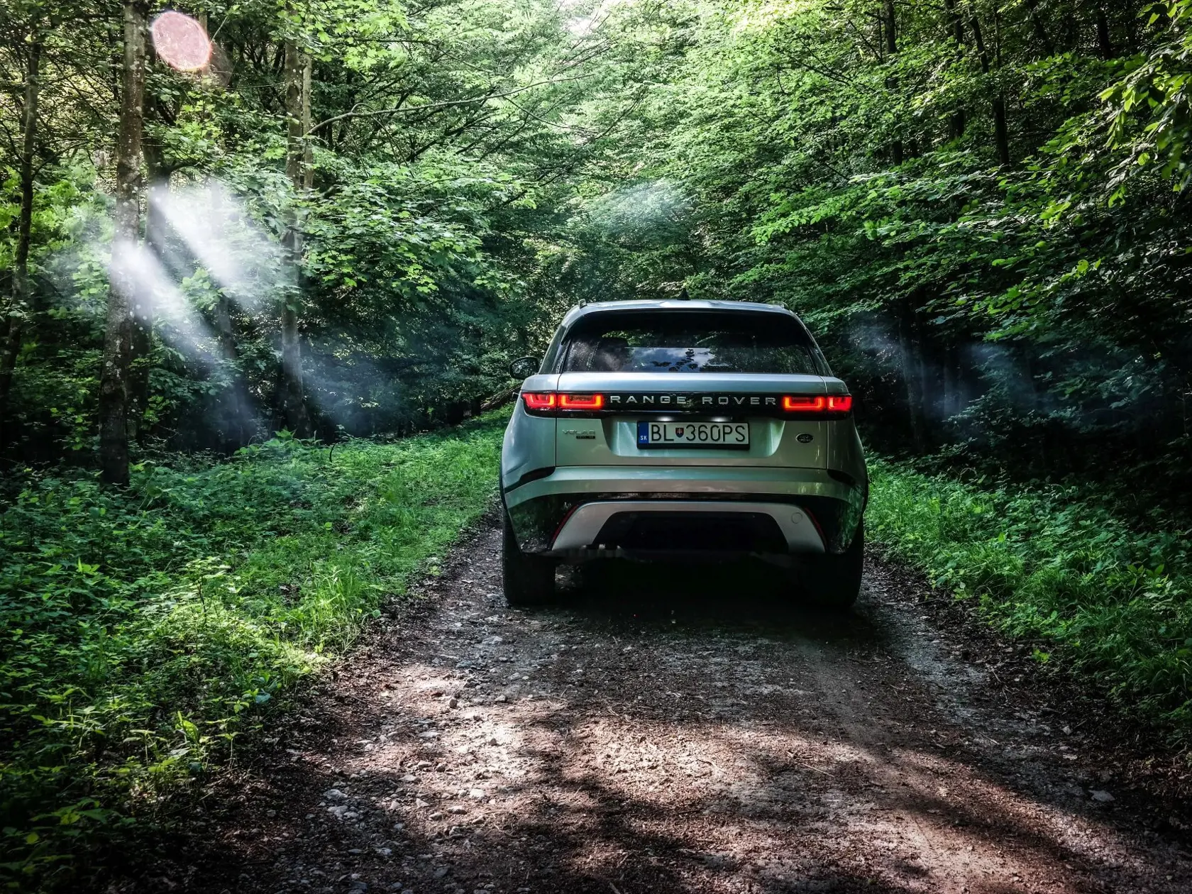 Land Rover Range Rover Velar SE D240 8AT
