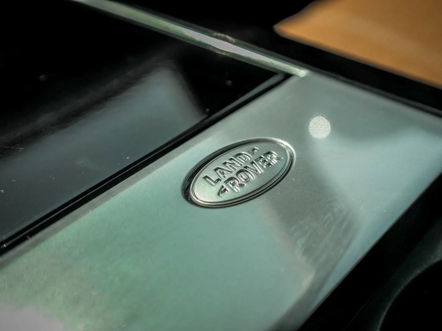 Land Rover Range Rover Velar SE D240 8AT