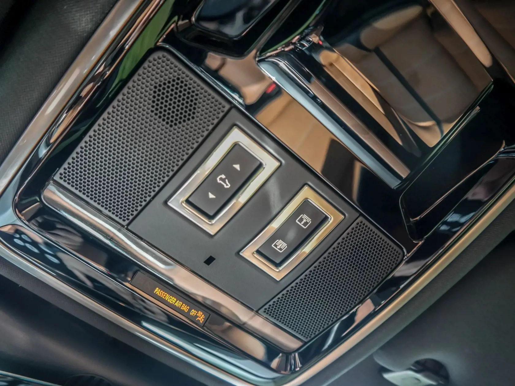 Land Rover Range Rover Velar SE D240 8AT