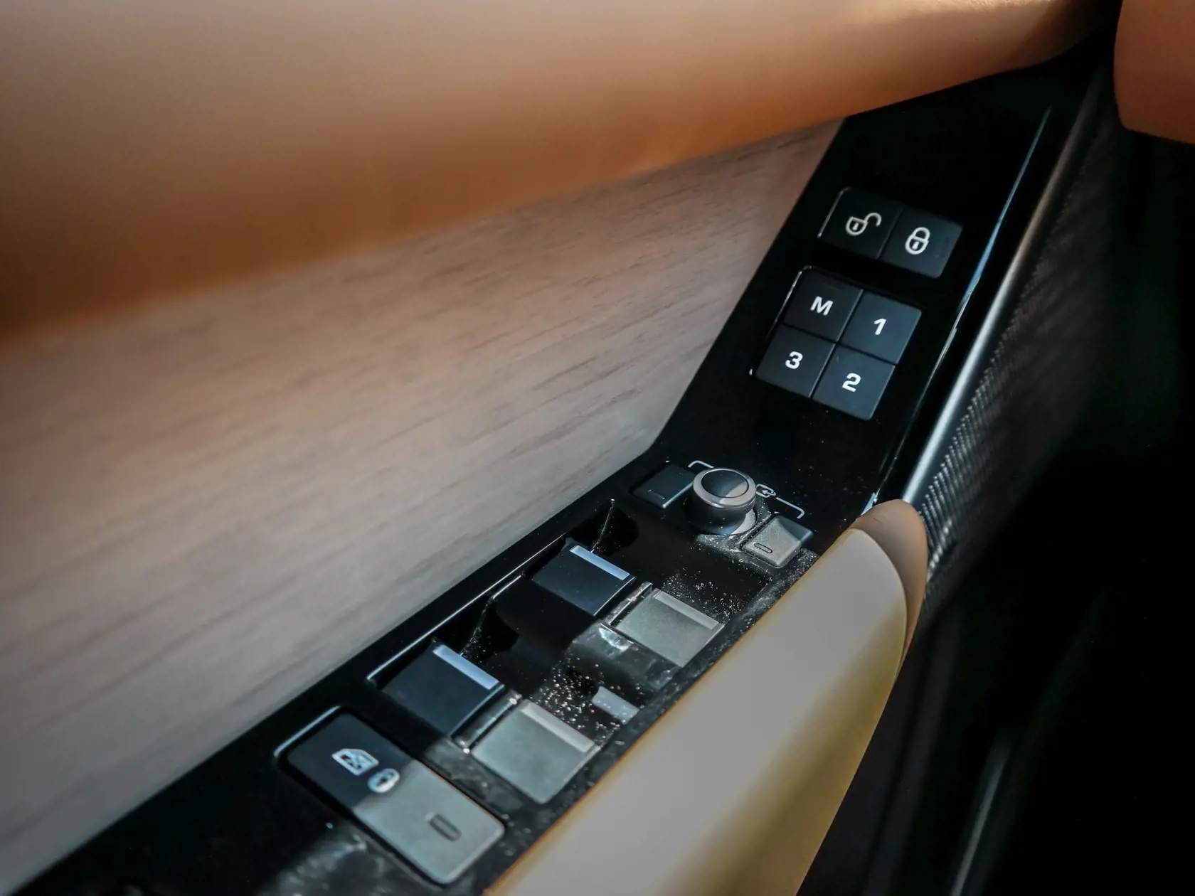 Land Rover Range Rover Velar SE D240 8AT