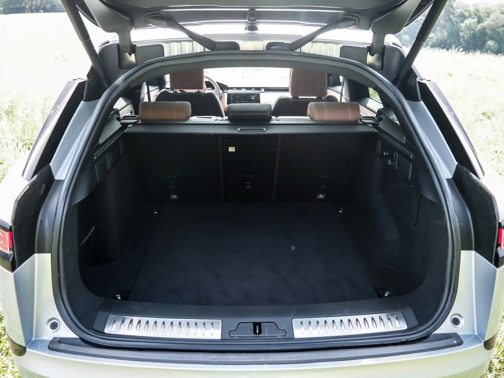 Land Rover Range Rover Velar SE D240 8AT