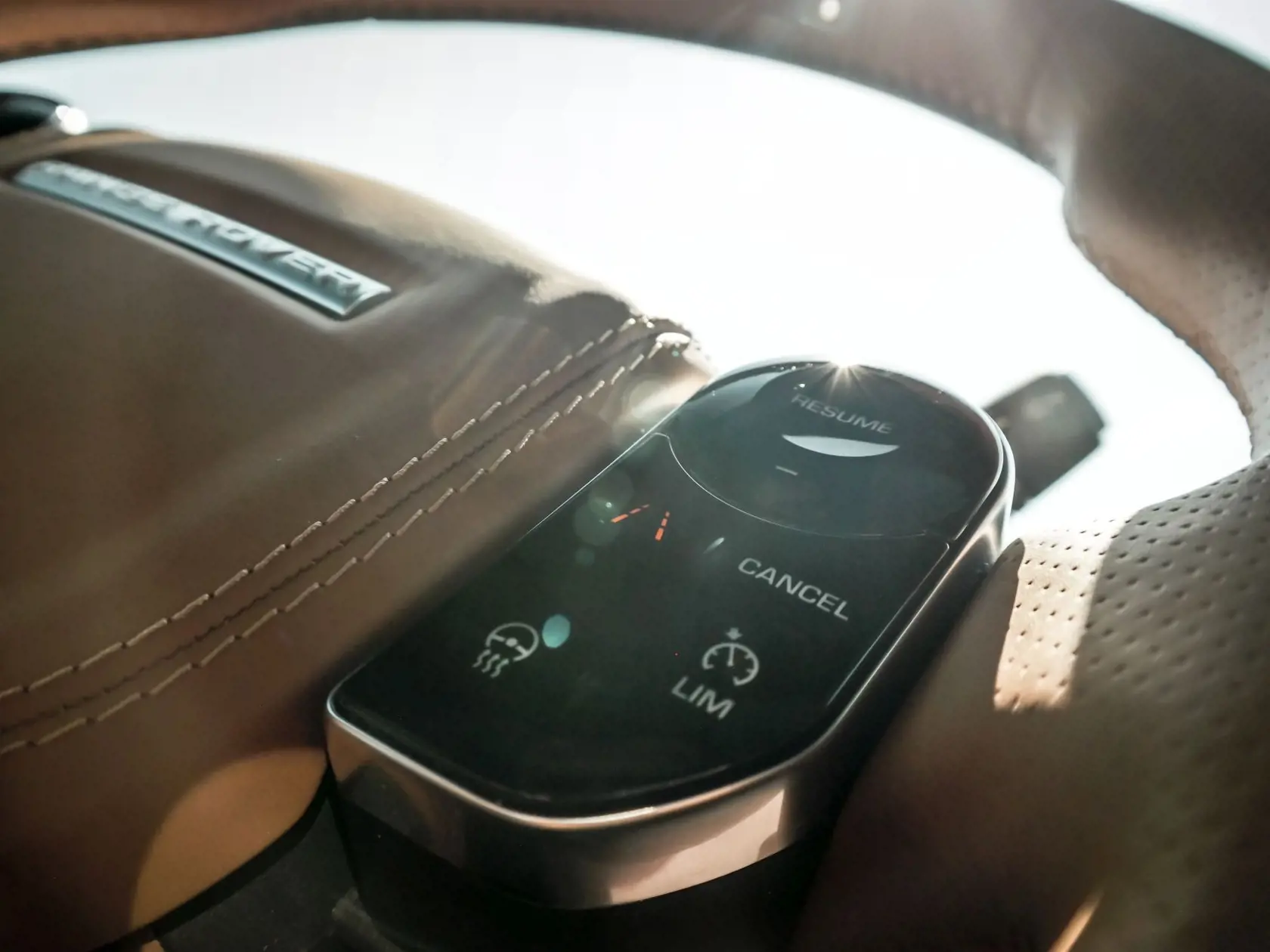 Land Rover Range Rover Velar SE D240 8AT