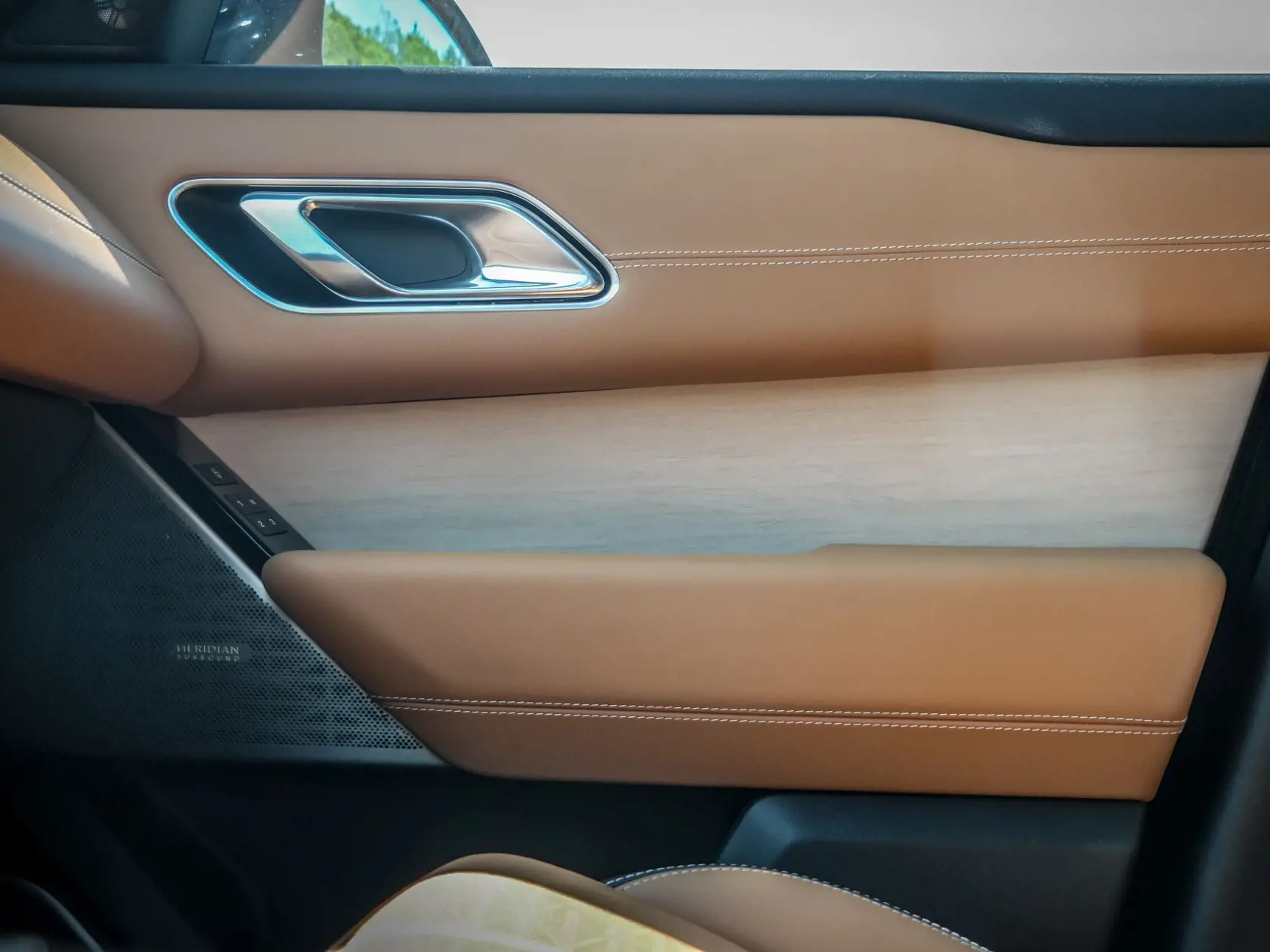Land Rover Range Rover Velar SE D240 8AT