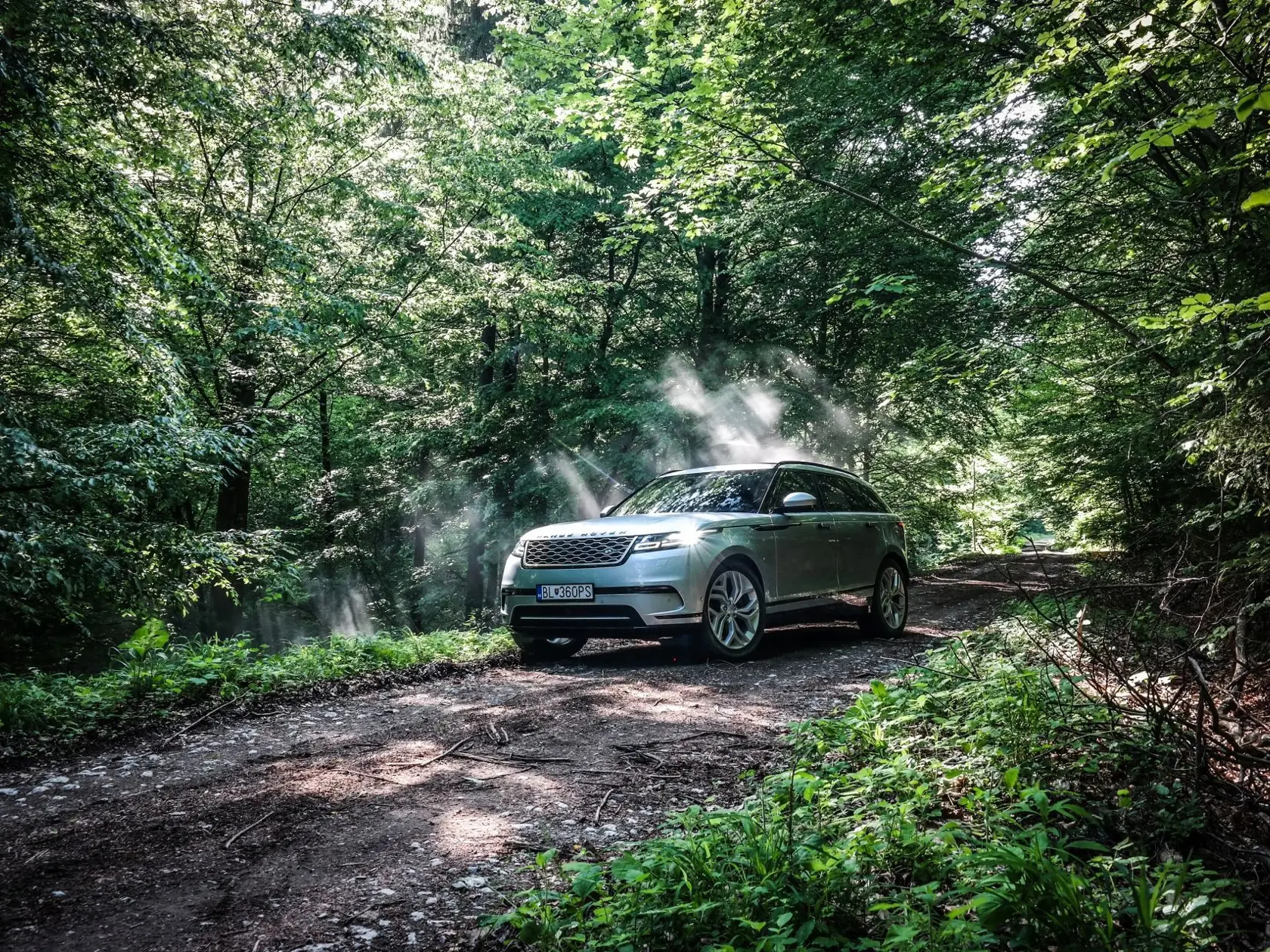 Land Rover Range Rover Velar SE D240 8AT
