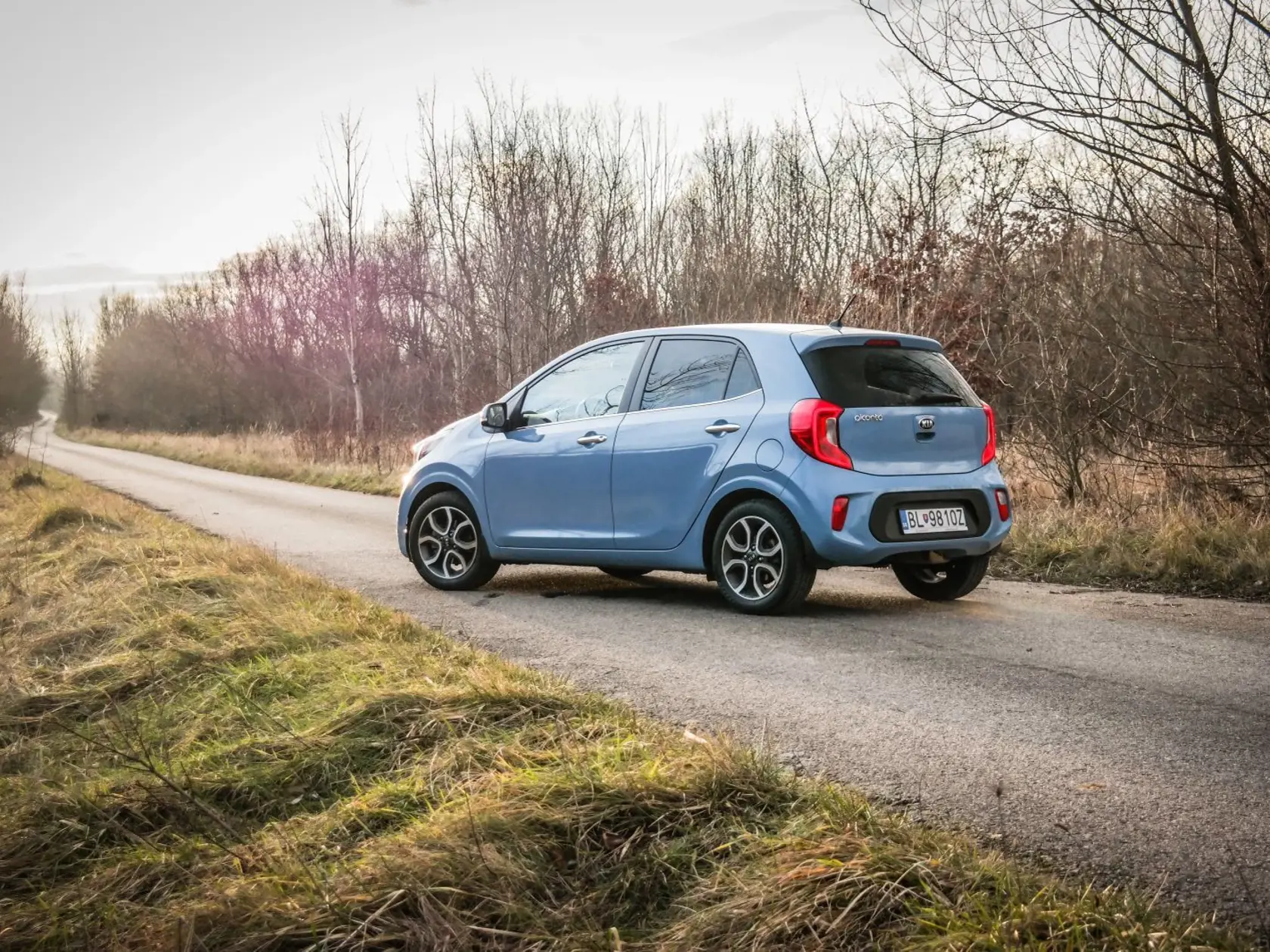 Zozadu vyzerá Picanto ešte možno lepšie než spredu