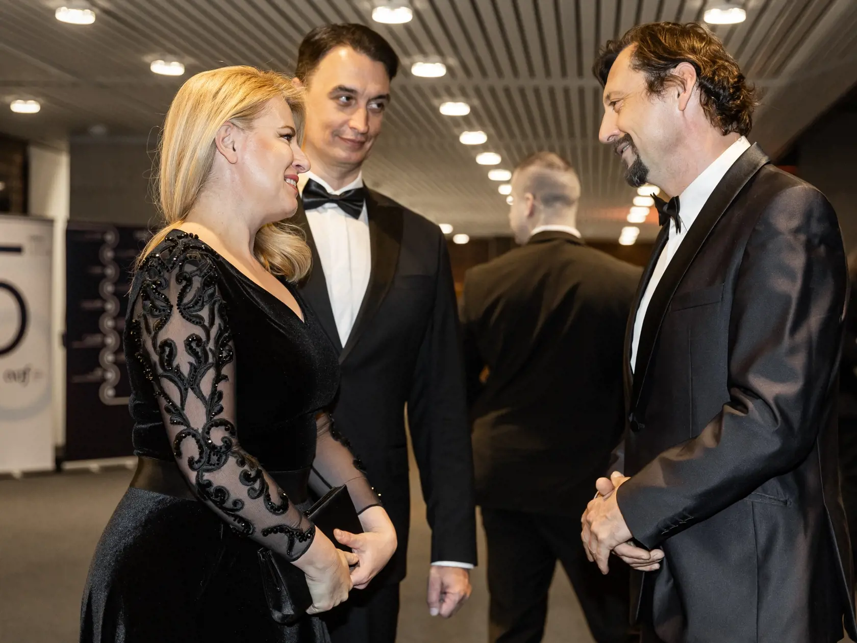 Galavečer “SLNKO V SIETI” v Bratislave. Na snímke Lukáš Latinák, Zuzana Čaputová a Juraj Rizman. 