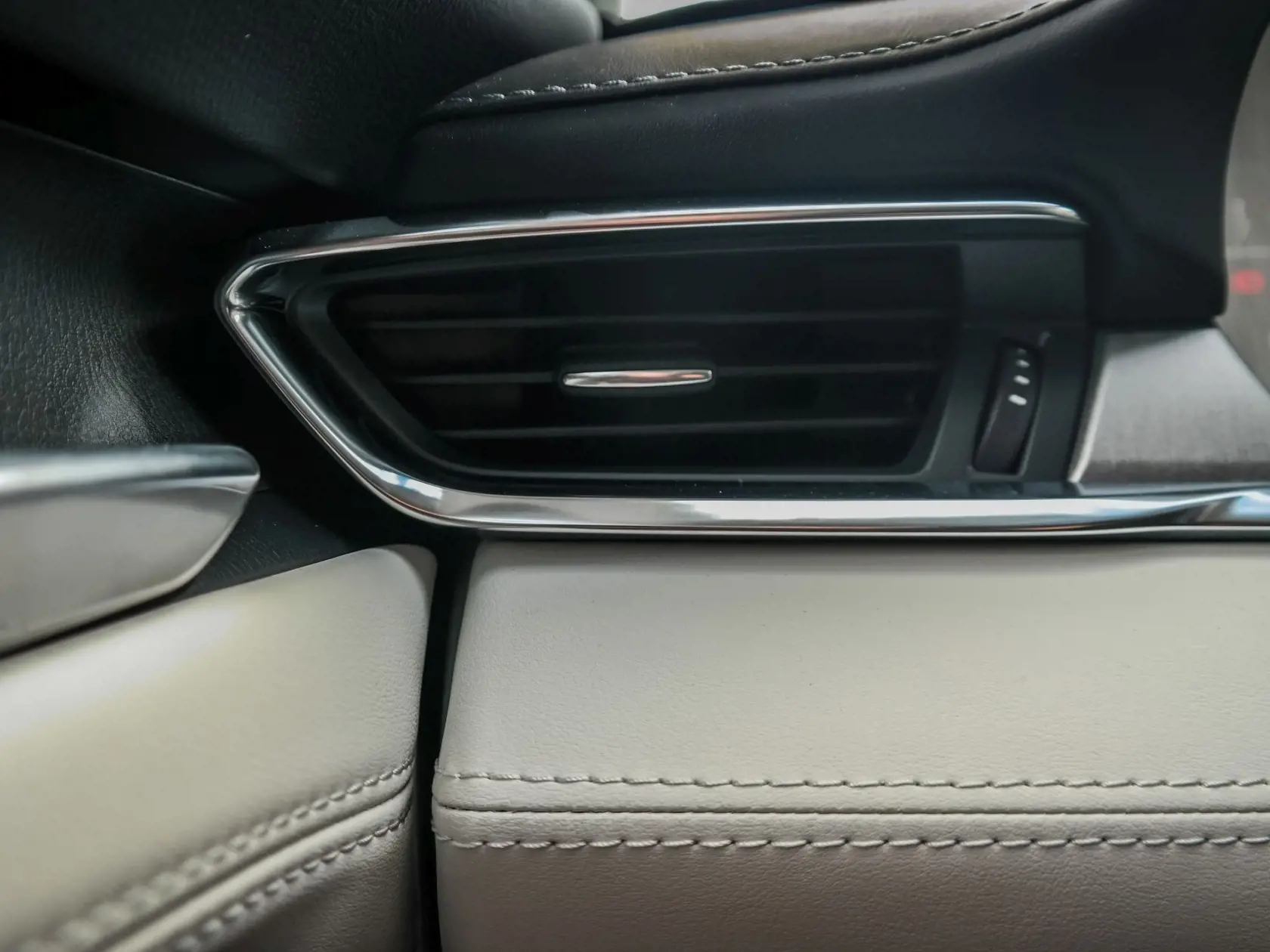 Mazda6 2.0 Skyactiv-G Wagon Revolution TOP