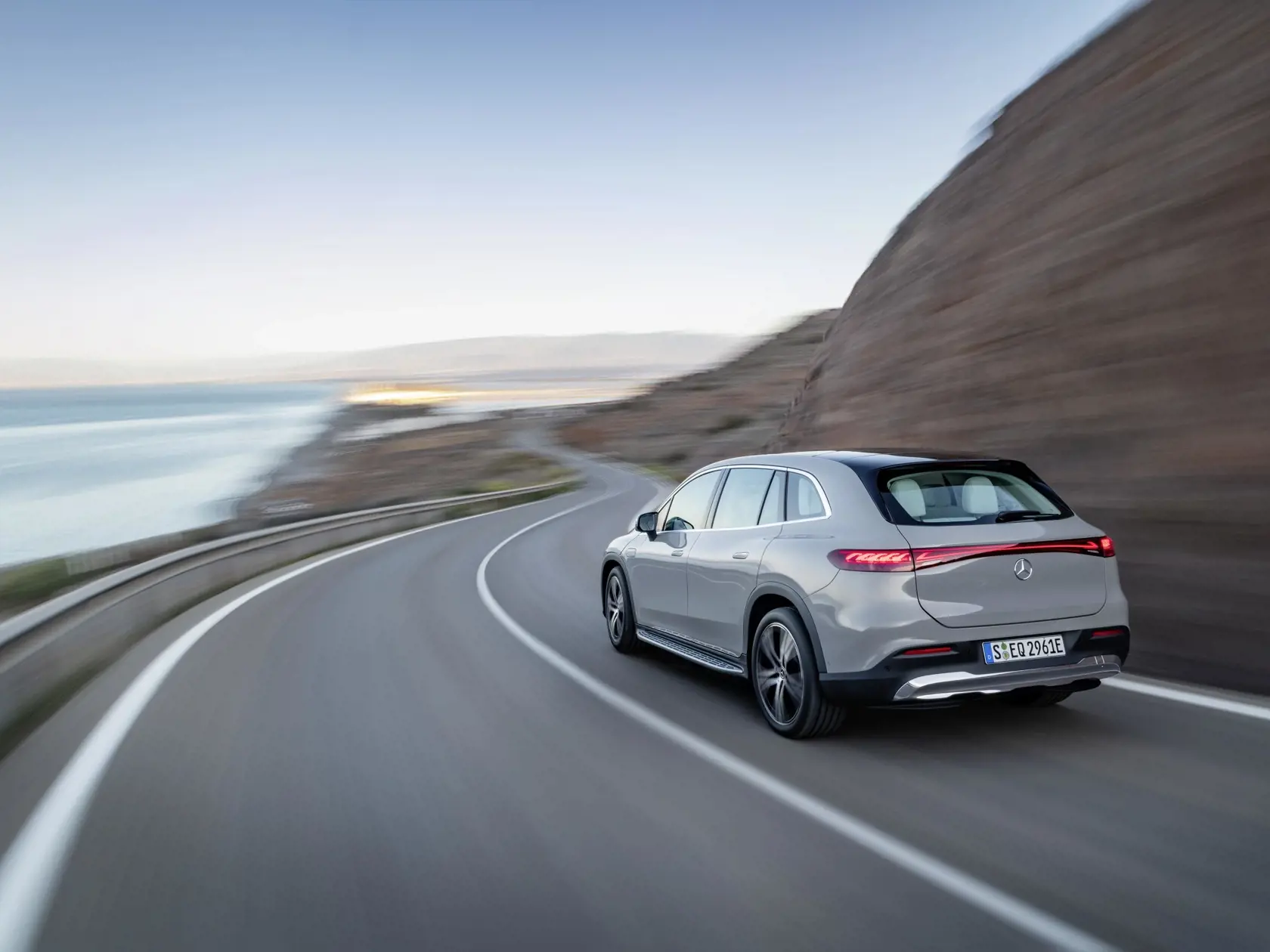 Mercedes-EQ EQS SUV.