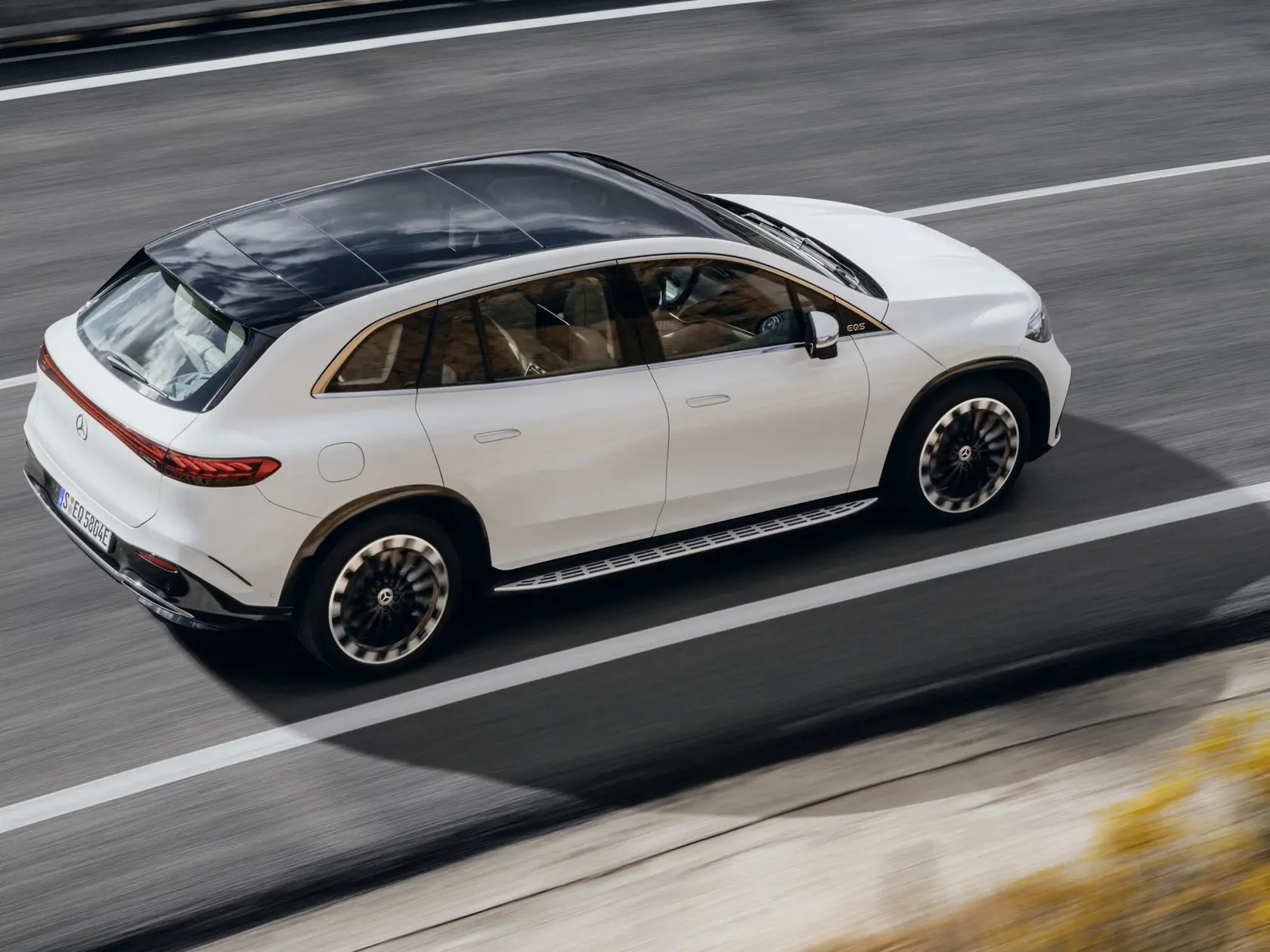 Mercedes-EQ EQS SUV.
