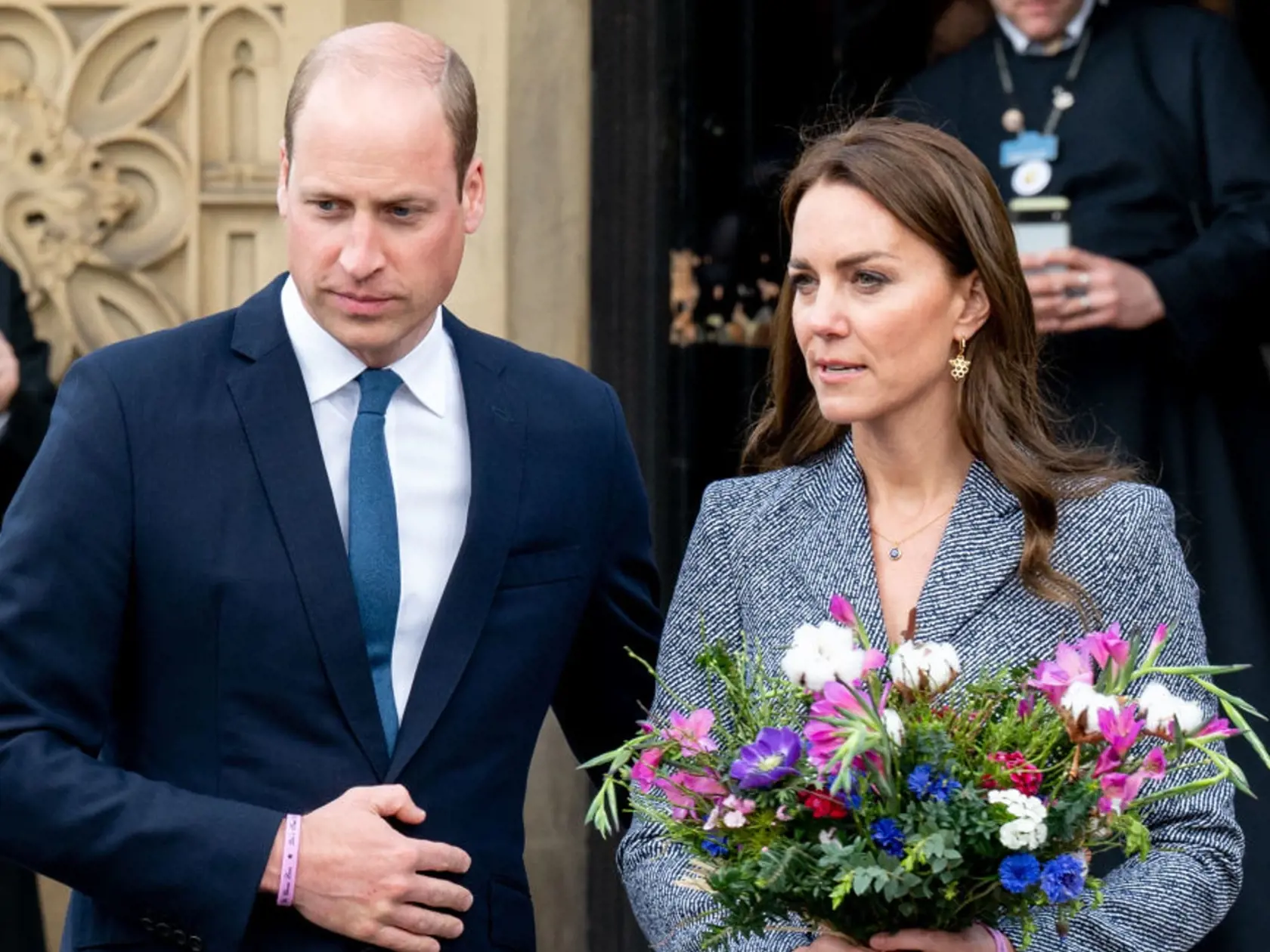 Kate a William si uctili pamiatku obetí teroristického útoku, ktorý sa odohral počas koncertu speváčky Ariany Grande v roku 2017.