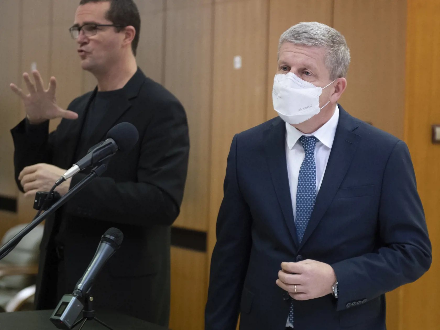 Na snímke minister zdravotníctva SR Vladimír Lengvarský počas 44. rokovania vlády SR 1. decembra 2021 v Bratislave.