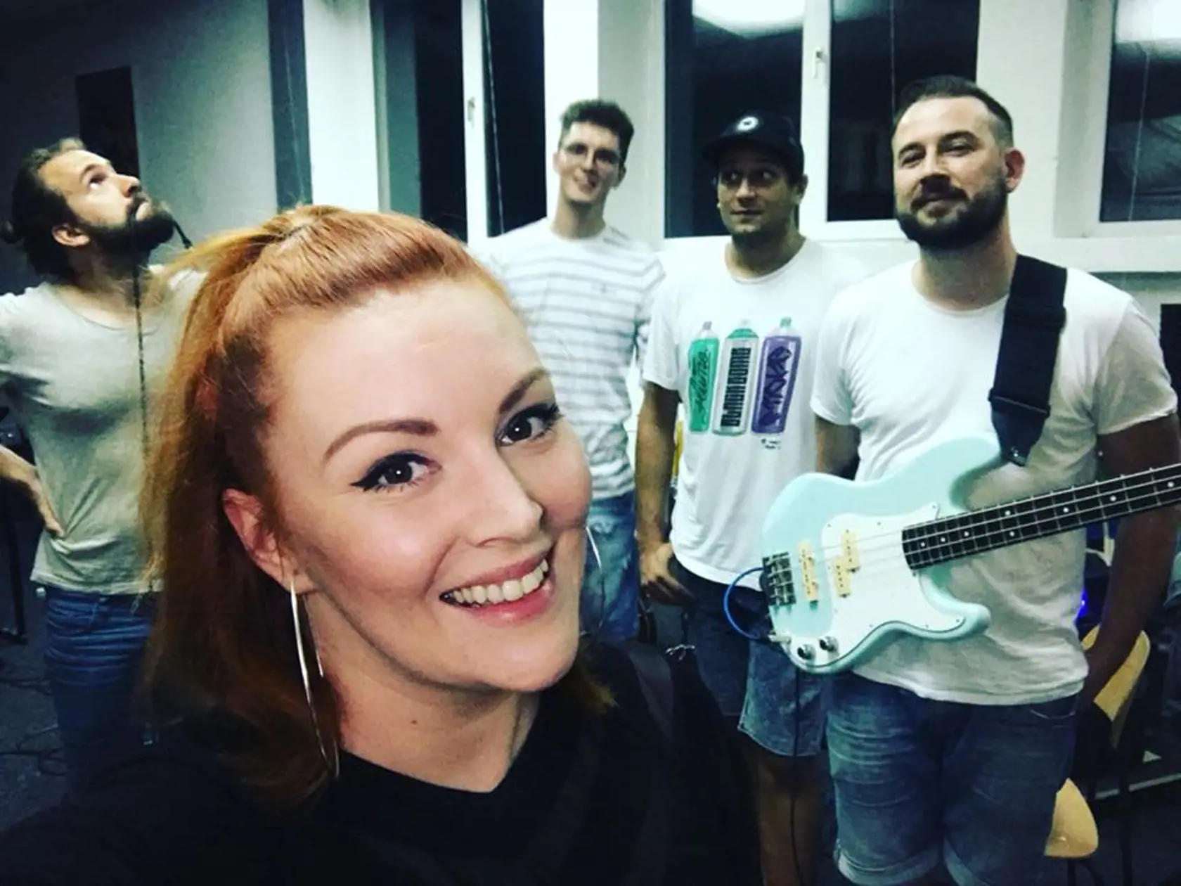 S kapelou Basie Frank Band už vo veľkom koncertuje.