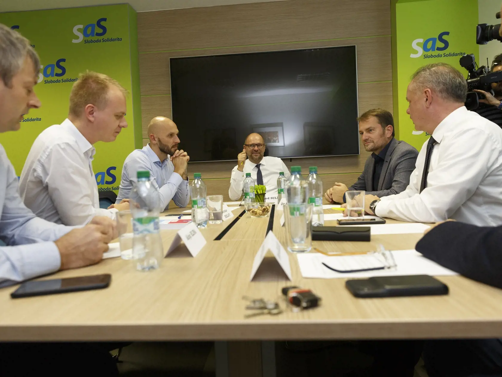 Predseda SaS Richard Sulík pozval do Liberálneho domu Andreja Kisku, Igora Matoviča, Michala Trubana, Alojza Hlinu, Borisa Kollára a Miroslava Beblavého.
