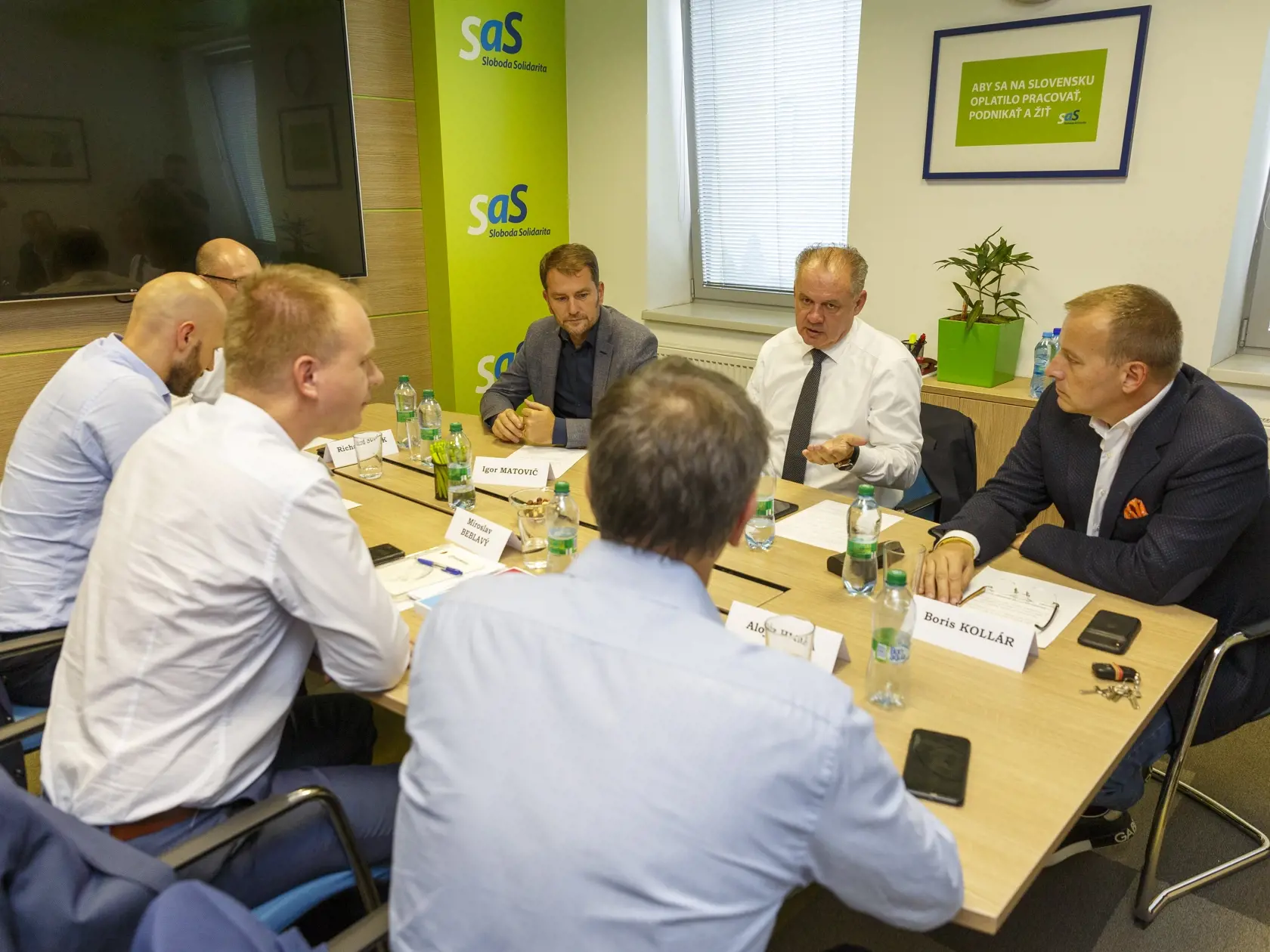 Predseda SaS Richard Sulík pozval do Liberálneho domu Andreja Kisku, Igora Matoviča, Michala Trubana, Alojza Hlinu, Borisa Kollára a Miroslava Beblavého.