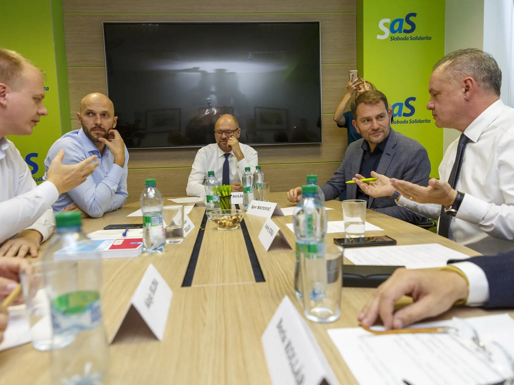 Predseda SaS Richard Sulík pozval do Liberálneho domu Andreja Kisku, Igora Matoviča, Michala Trubana, Alojza Hlinu, Borisa Kollára a Miroslava Beblavého.