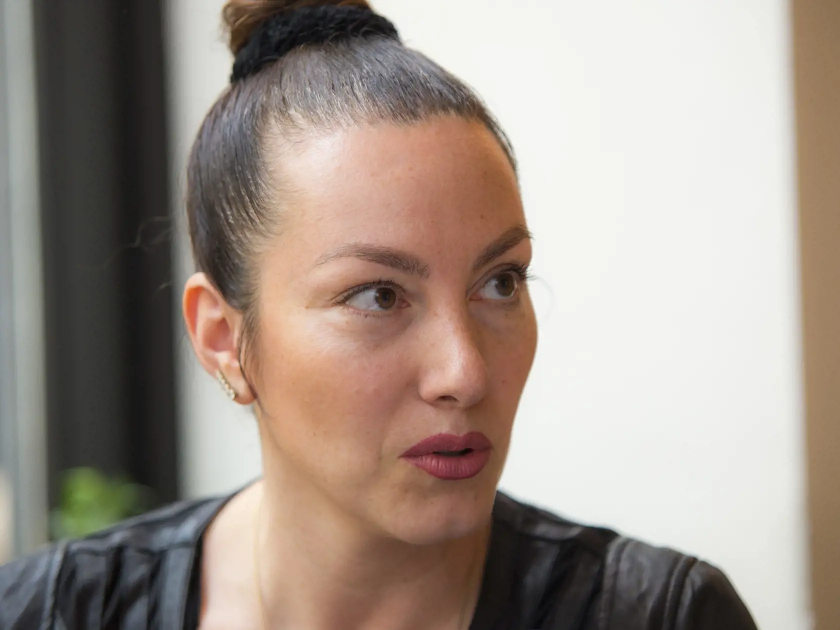 Katka Hasprová nedávno oslávila 50-tku a na scéne je už celých 30 rokov.