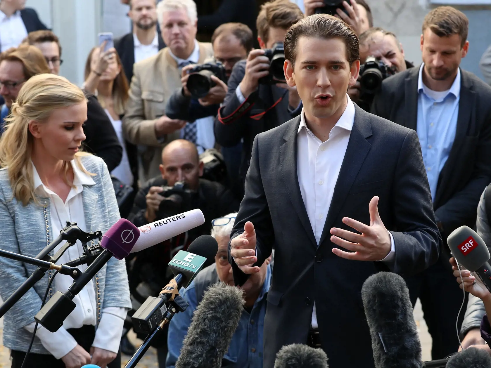Rakúske voľby 2019: Sebastian Kurz (35) a jeho priateľka Susanne Thier (35).