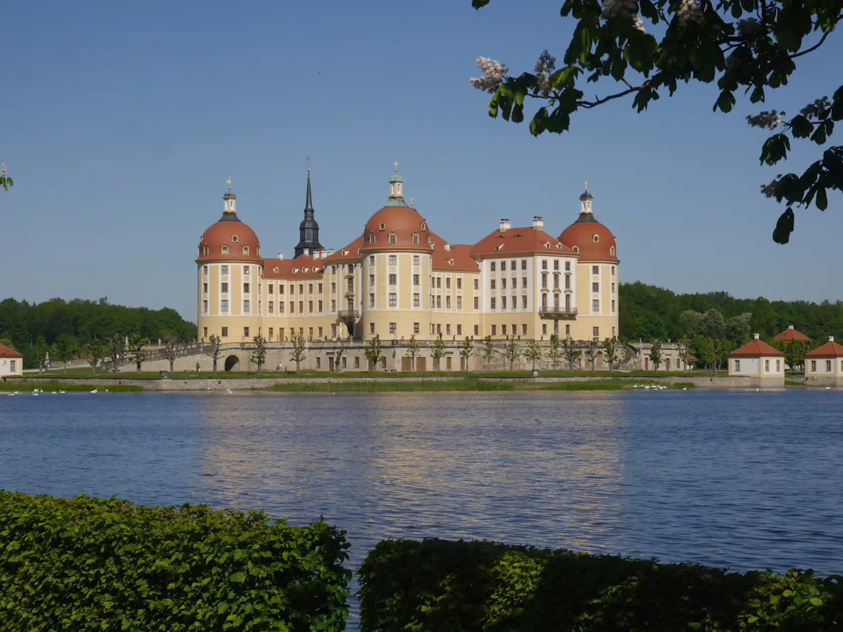 Zámok Moritzburg, kde sa natáčali Tri oriešky pre Popolušku