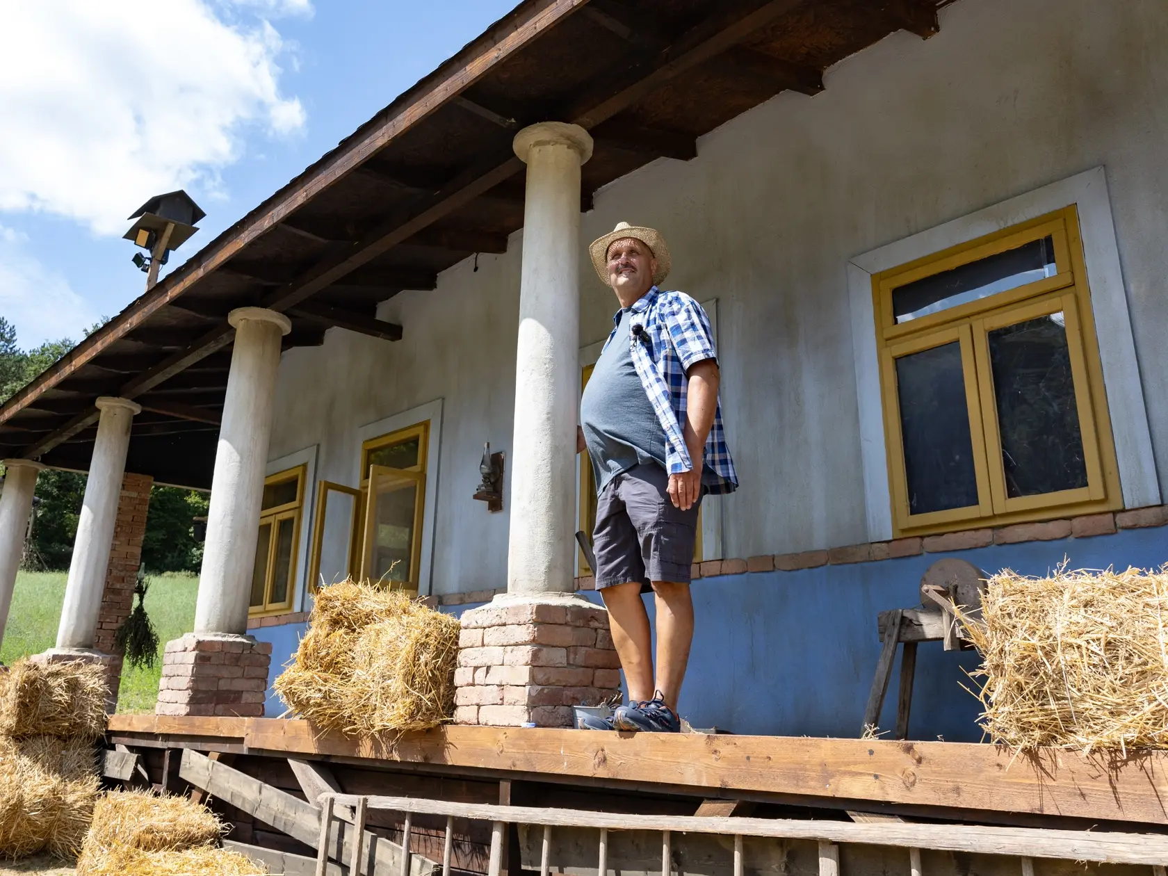 Realityshow Farma - 16. Ročník obľúbenej sútaže televízie Markíza sa bude odohrávať nedaľeko obce Modrová. Na snímke je farmár Martin Bagár.
