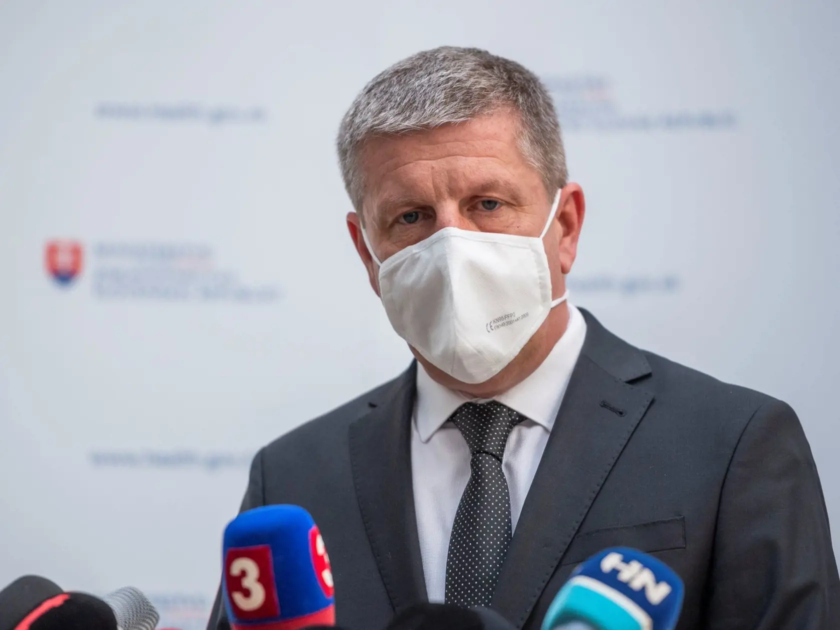 Vladimír Lengvarský tlačová konferencia po jeho symbolickom uvedení do funkcie na Ministerstve zdravotníctva SR

Na snímke nový minister zdravotníctva SR Vladimír Lengvarský počas tlačovej konferencie po jeho symbolickom uvedí do funkcie na Ministerstve zdravotníctva SR v Bratislave 1. apríla 2021 po vymenovaní novej vlády E. Hegera. FOTO TASR - Jaroslav Novák