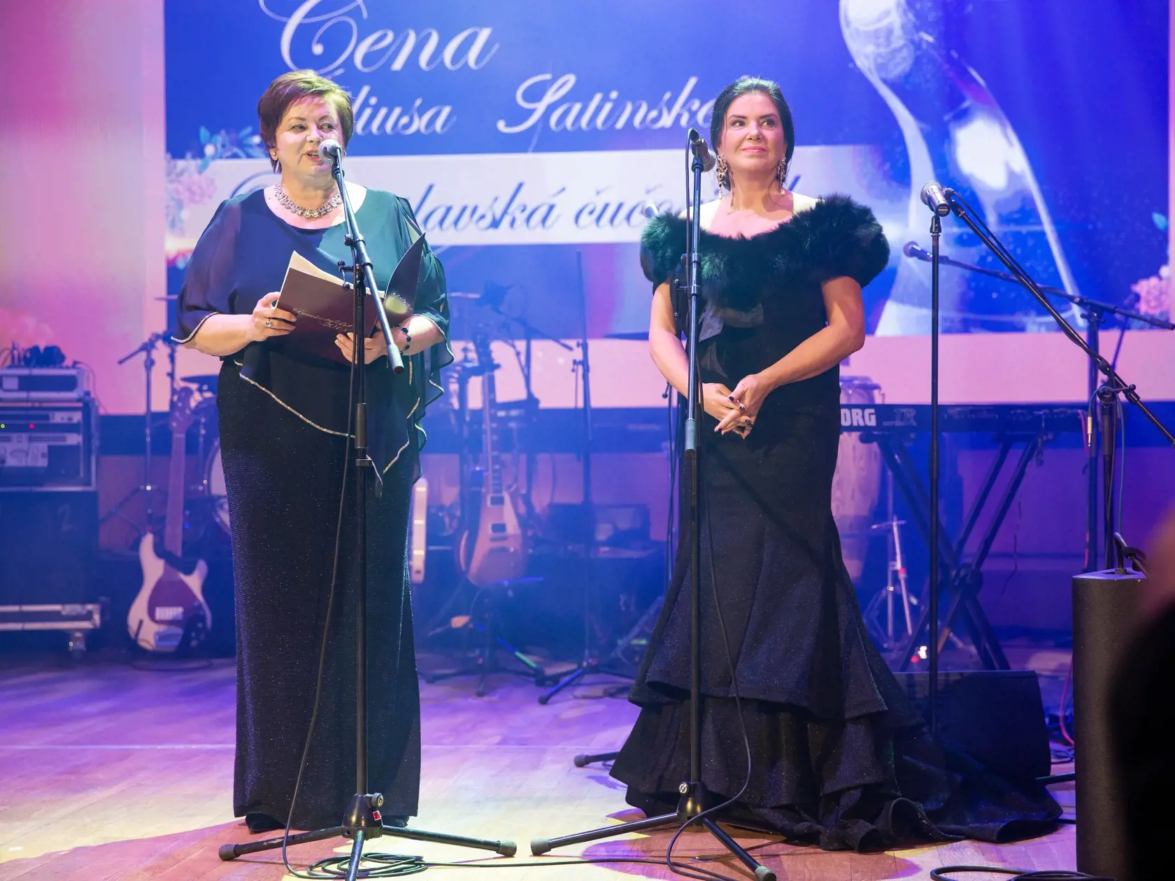 Prešporský bál v bratislavskej Redute. Na snímke Iveta Malachovská.