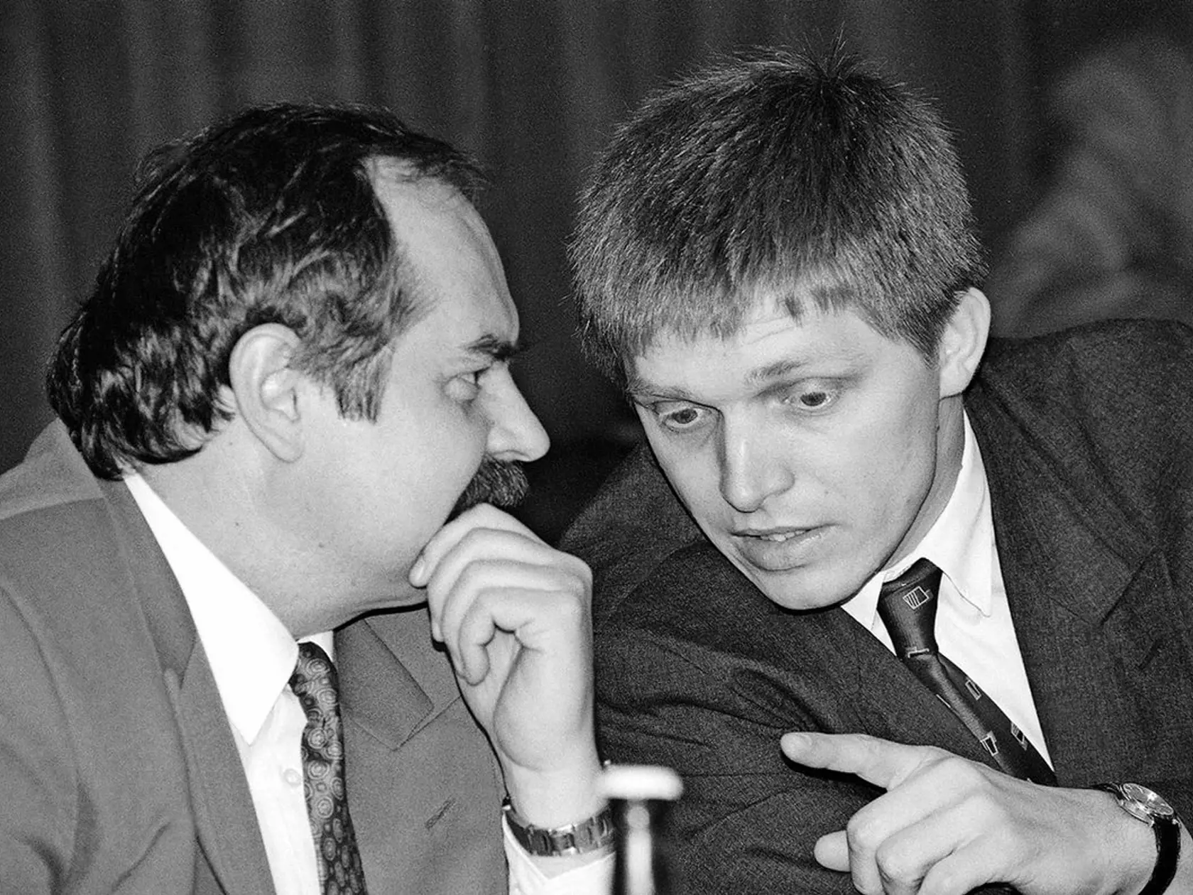 Robert Fico vstupoval do veľkej politiky v roku 1992, dnes je lídrom najsilnejšej strany a viacnásobným premiérom.