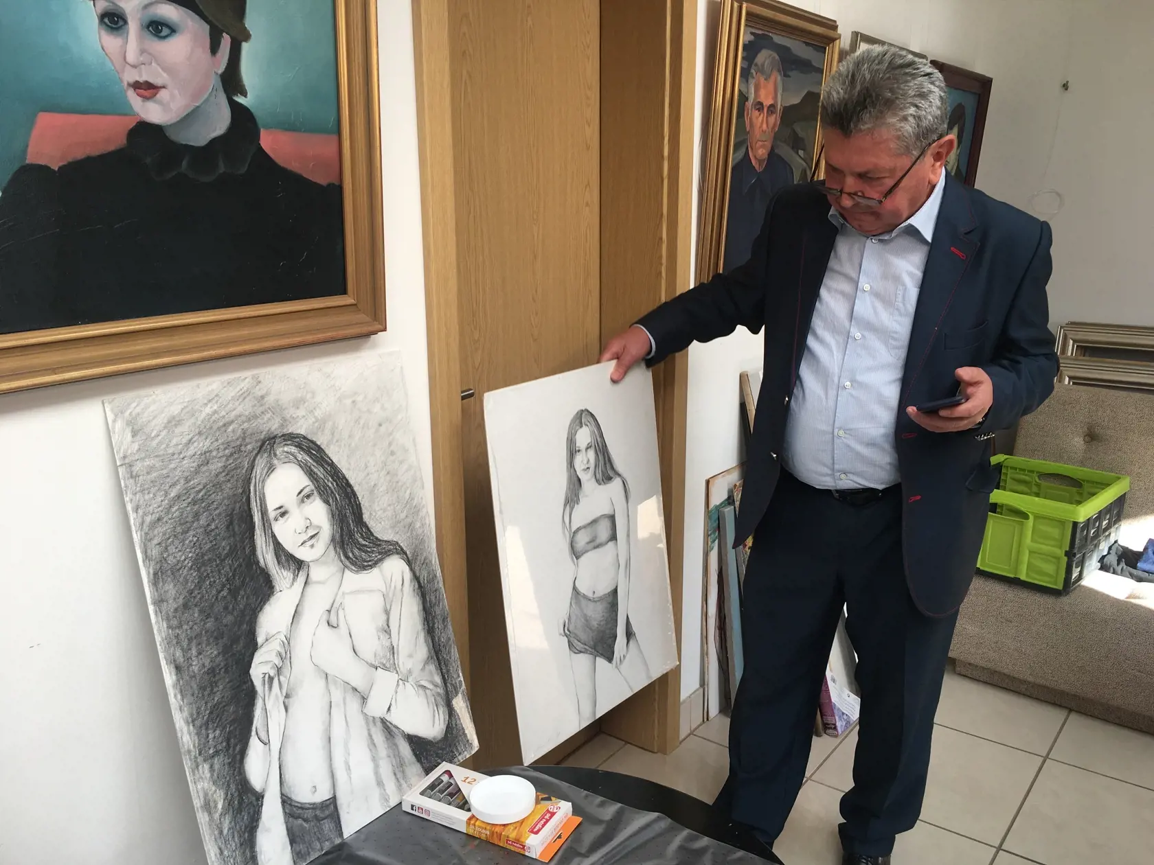 Kresba Andreja Smoláka, modelom bola jeho žiačka Viola Macáková (†34).