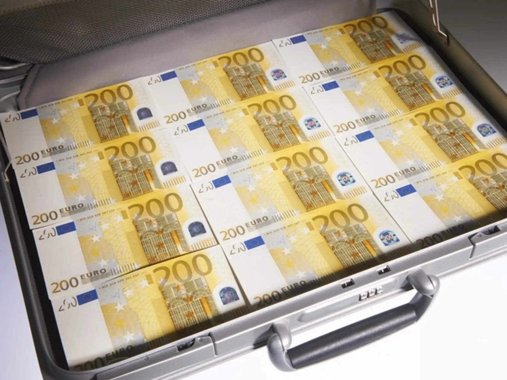 Čo všetko by ste si však mohli za 53 miliónov eur kúpiť? (ilustračná fotografia)