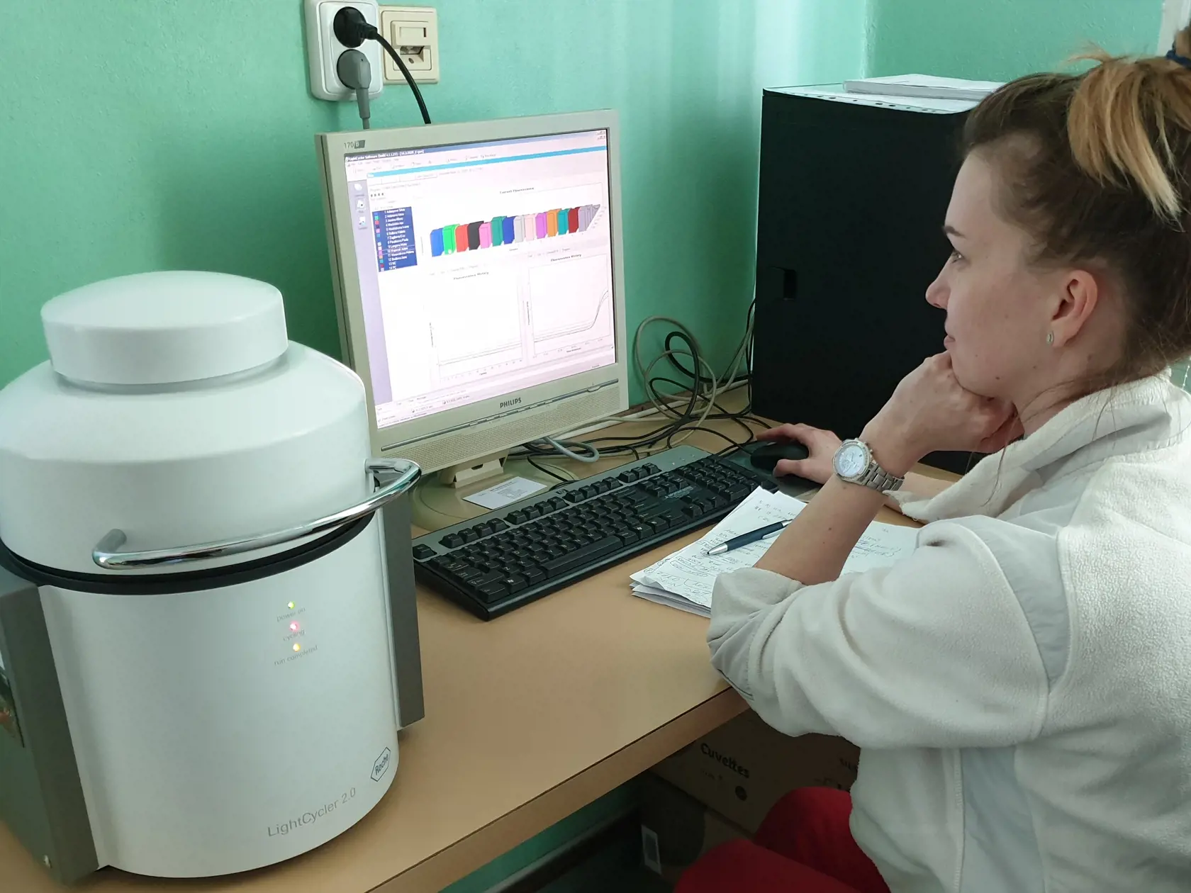 Hydroxychlorochín mal podľa niektorých amerických lekárov pomáhať ľuďom s ťažkými symptómami COVID-19 prežiť.
