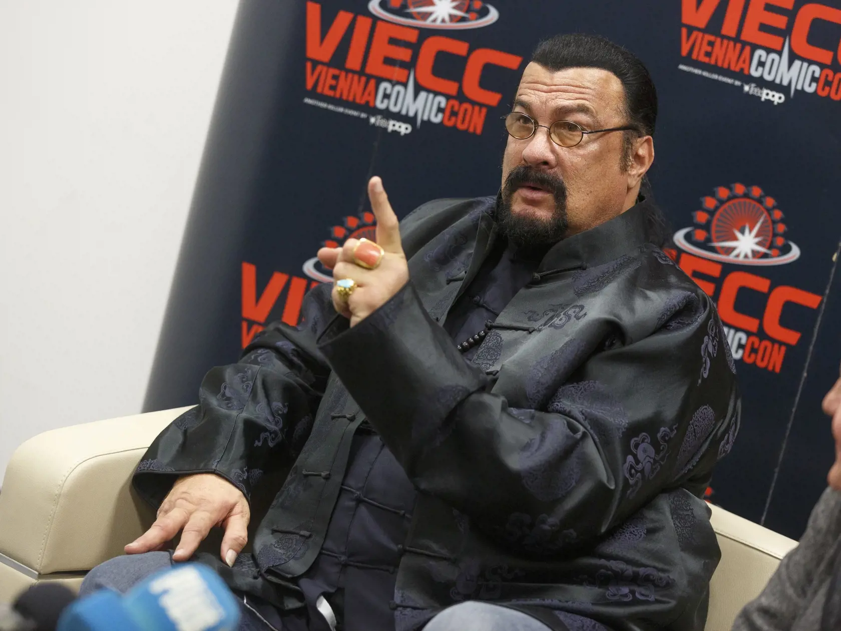 Steven Seagal bol hlavnou hviezdou popkultúrneho festivalu Comic Con vo Viedni.