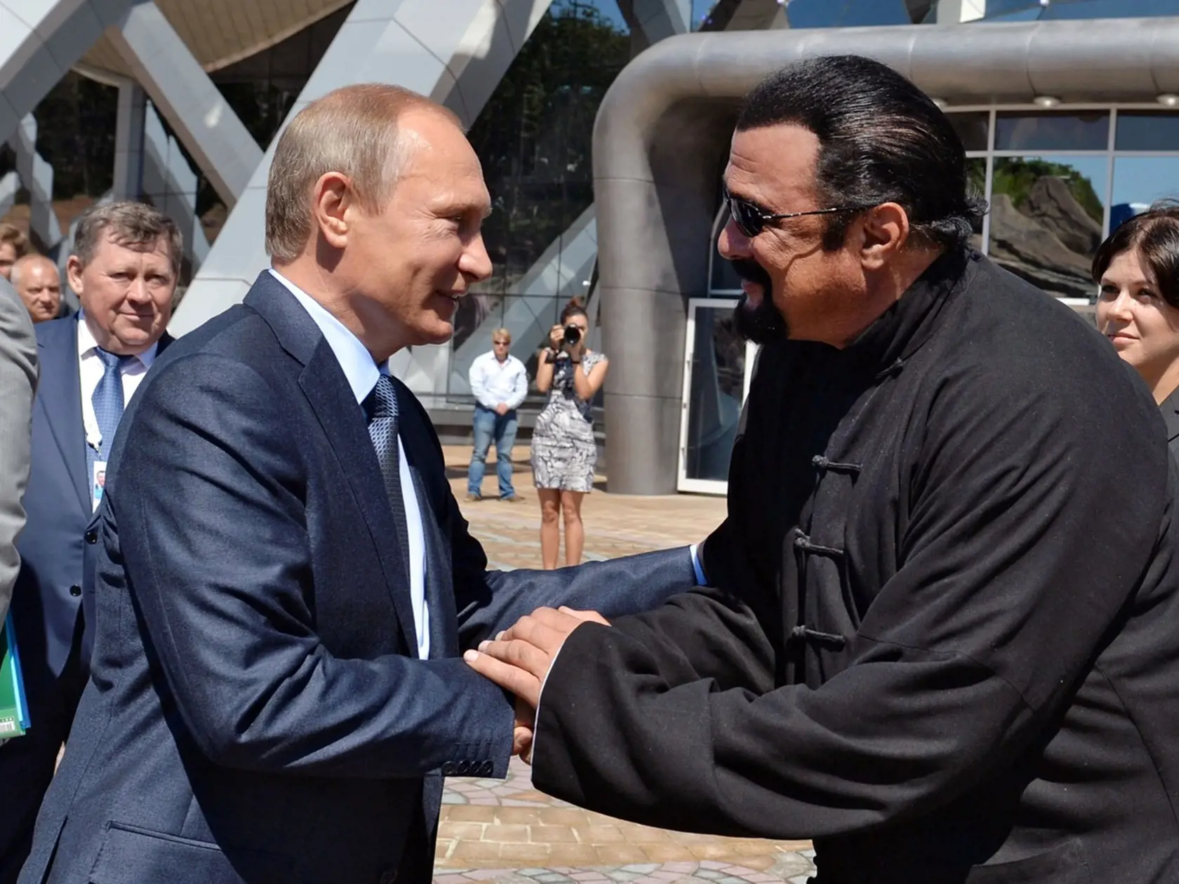 Ruský prezident Putin Seagalovi udelil v roku 2016 ruské občianstvo.