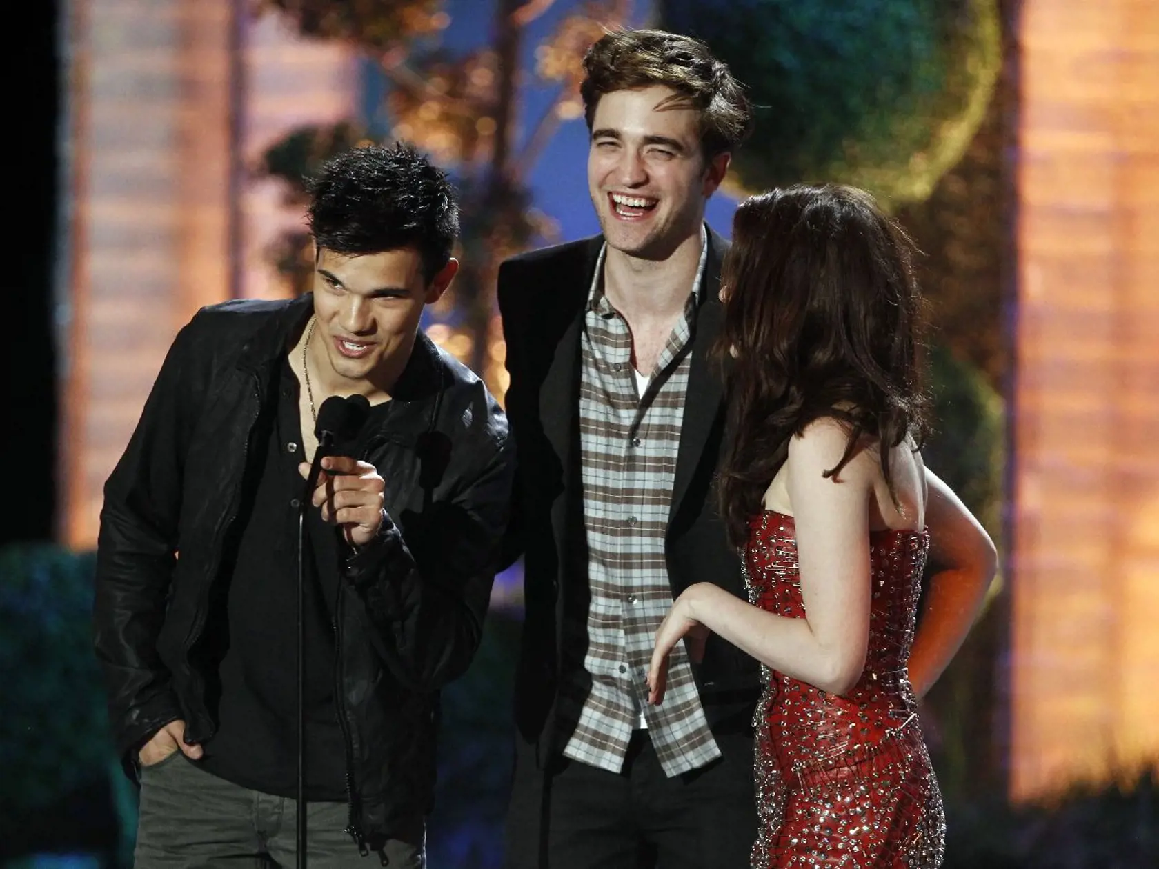 Taylor Lautner, Robert Pattinson a Kristen Stewart.