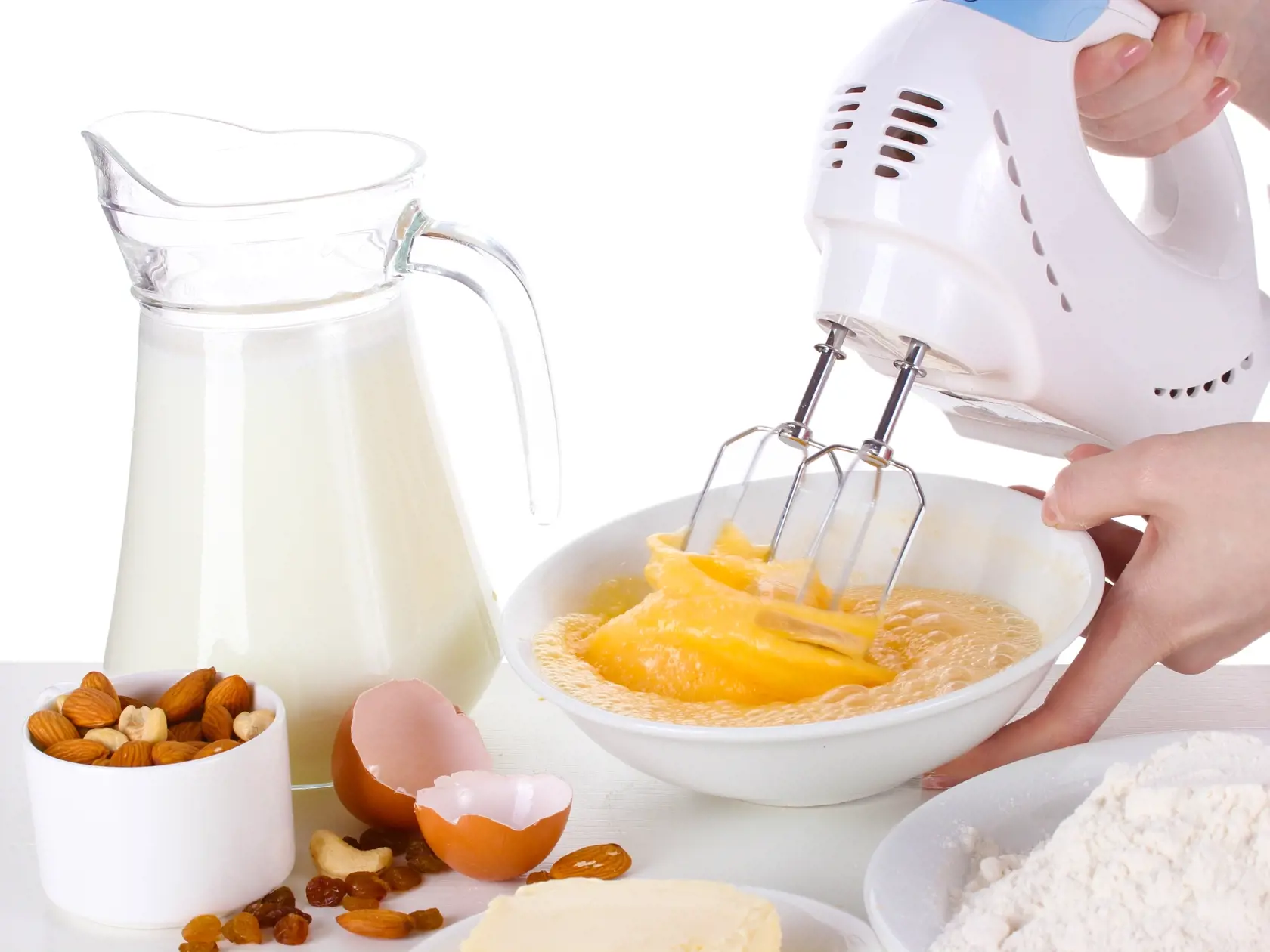 Ingrediencie na váš obľúbený koláč môžete "odvážiť" aj bez váhy.