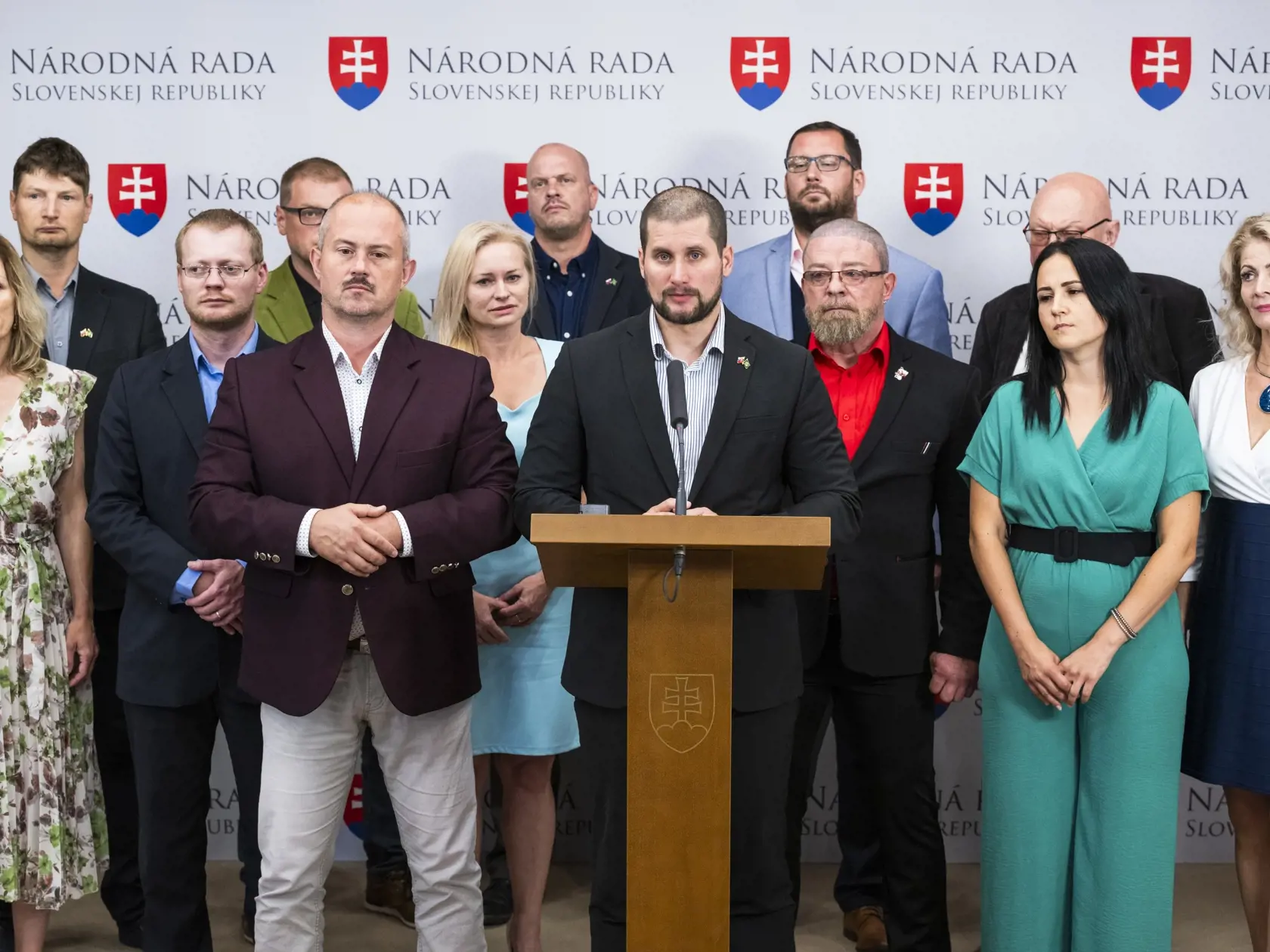 Ten sa v súčasnosti snaží dostať opäť do NR SR.