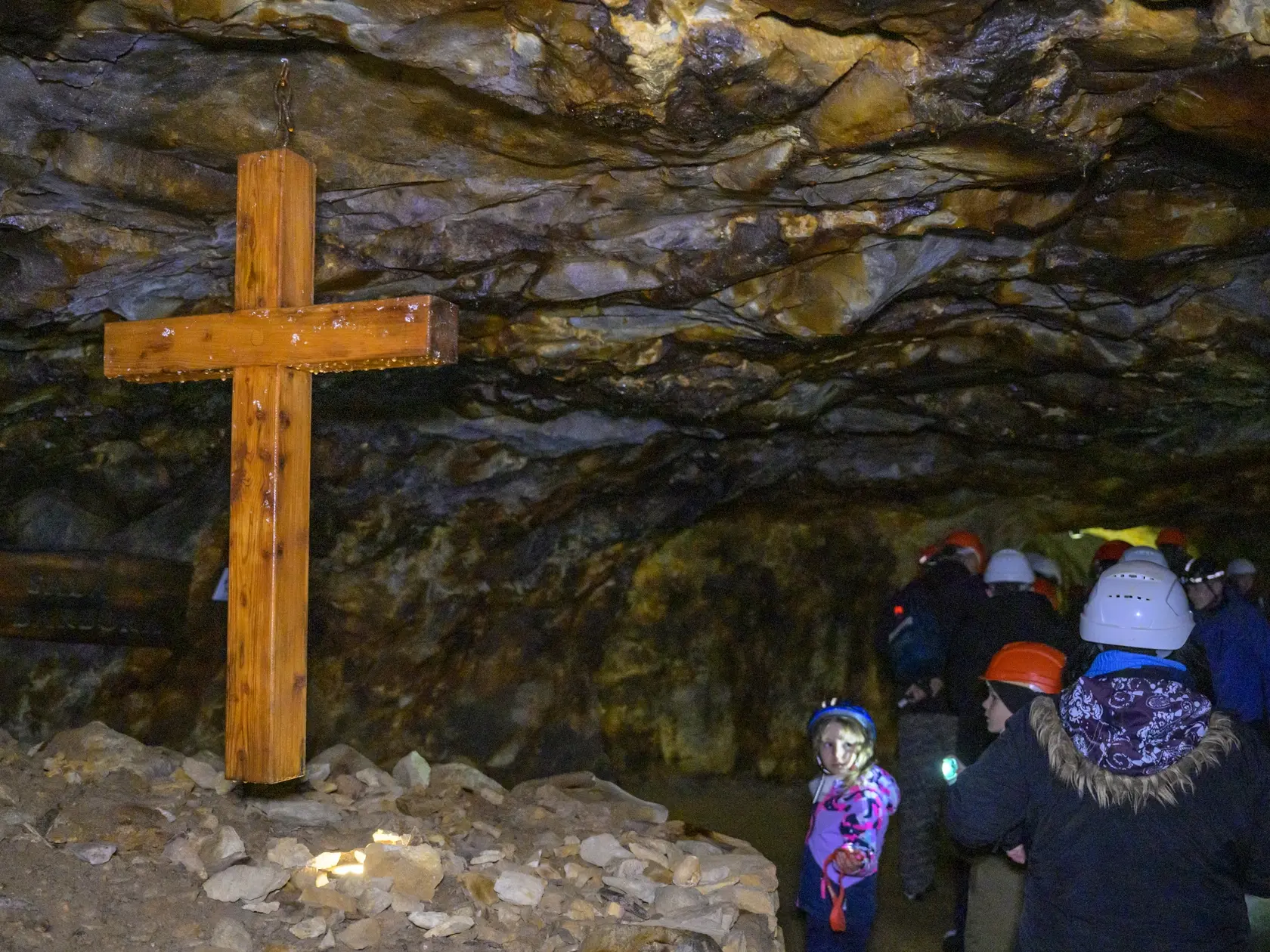Na snímke prehliadka základného okruhu Slovenských opálových baní v Červenici 27. decembra 2024. FOTO TASR - Veronika Mihaliková
