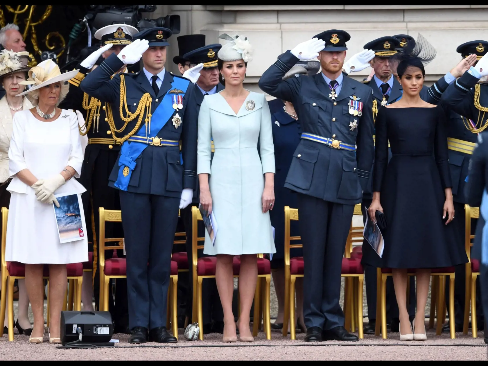 Vojvodkyňa Kate, princ William, vojvodkyňa zo Sussexu, princ Harry