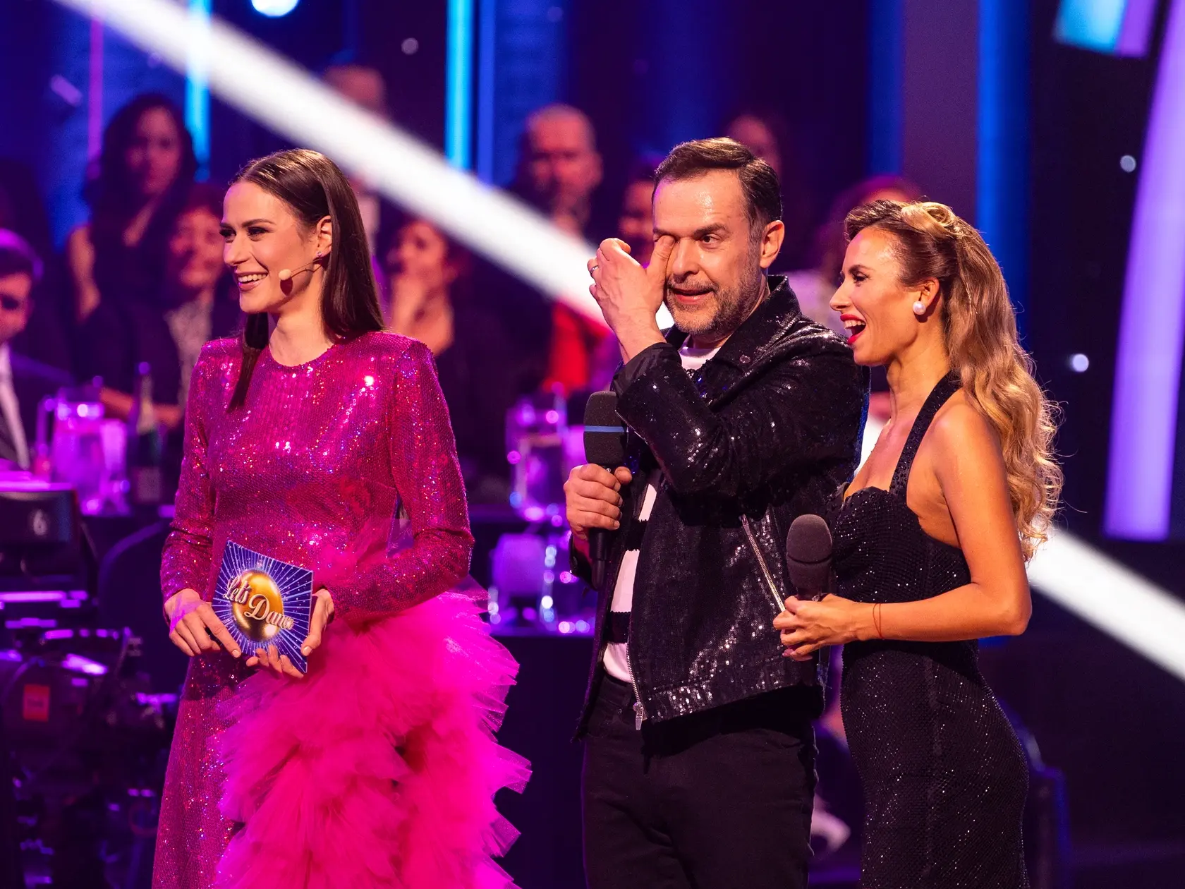 Na snímke Anna Jakab Rakovská, Juraj Kemka a Natália Glosíková počas piateho  kola Let's dance 2025.