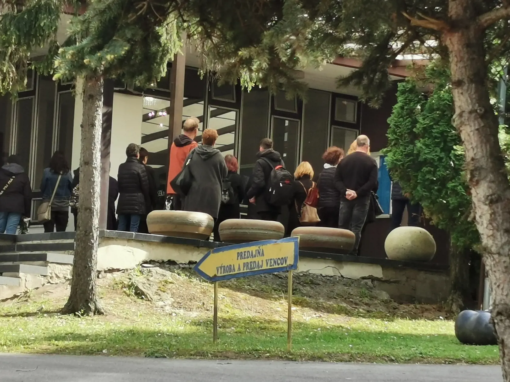 Samuela odprevádzali na druhí svet len jeho najbližší, rodina a priatelia.
