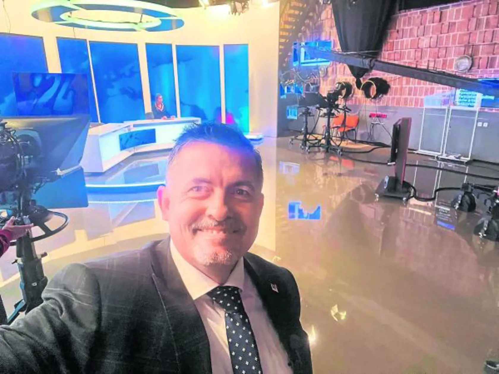 Machala sa zastal svojej šéfky a Kollárovi poriadne naložil.