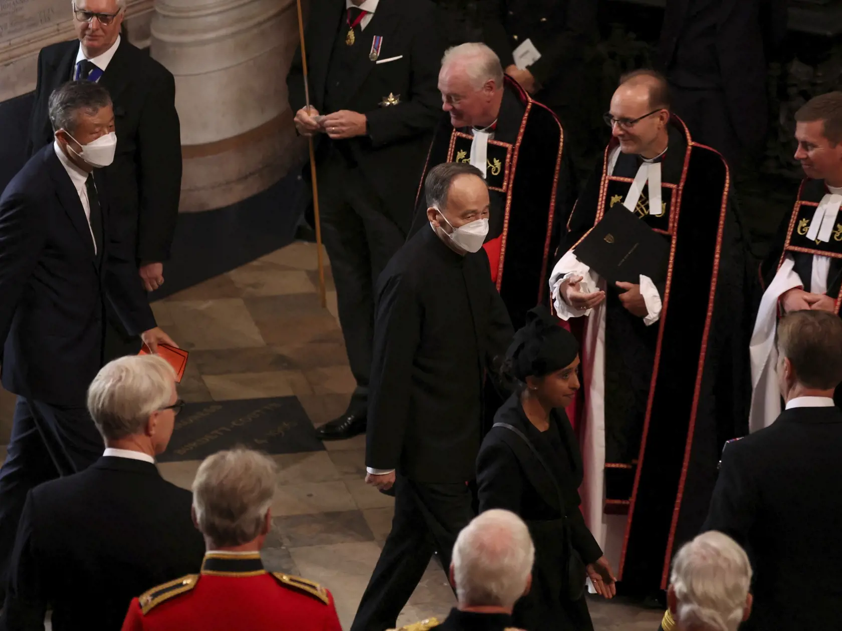 WA 45 Londýn - Čínsky prezident Wang Čchi-šan prichádza na štátny pohreb britskej kráľovnej Alžbety II. do Westminsterského opátstva v Londýne v pondelok 19. septembra 2022. FOTO TASR/AP


China's Vice President Wang Qishan arrives at the Westminster Abbey on the day of Queen Elizabeth II funeral, in London Monday, Sept. 19, 2022. (Phil Noble/Pool Photo via AP)