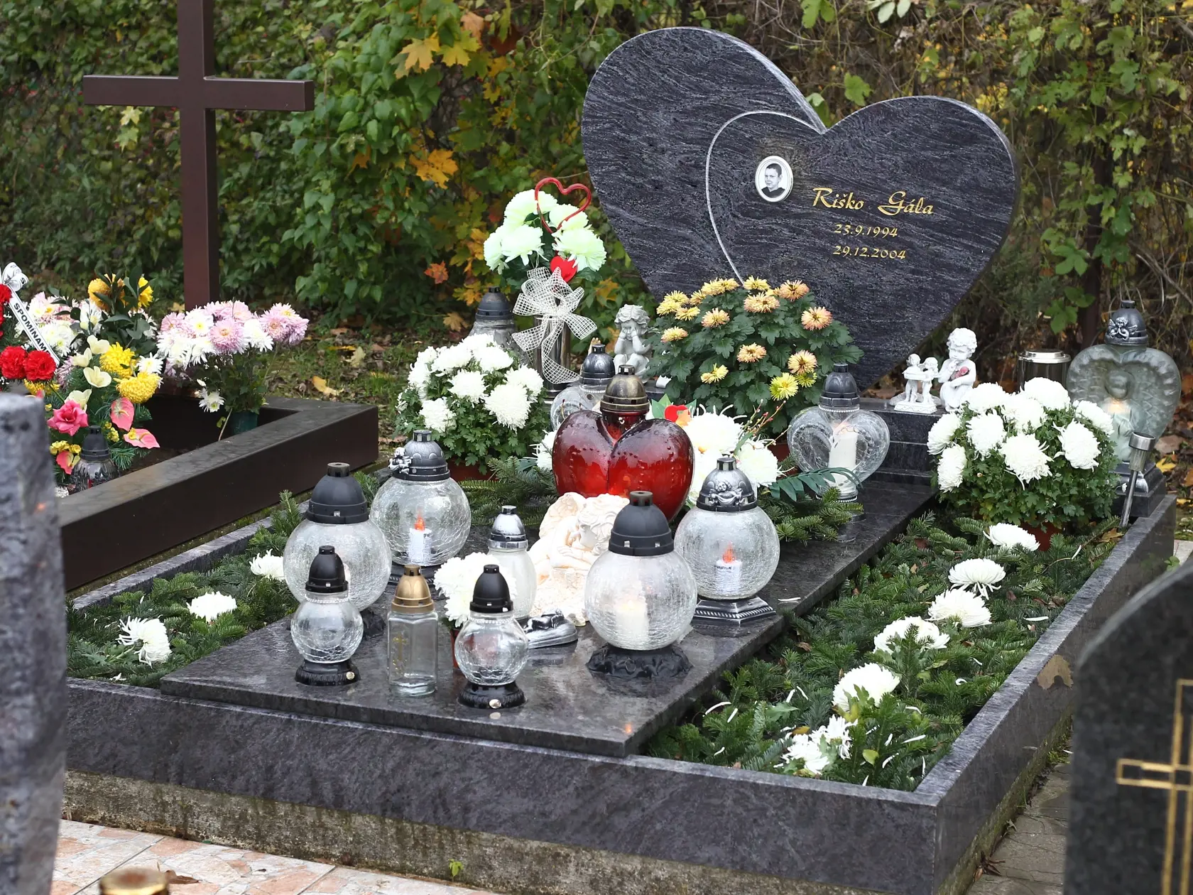 Riško Gala bol zastrelený v Moste pri Bratislave v aute.