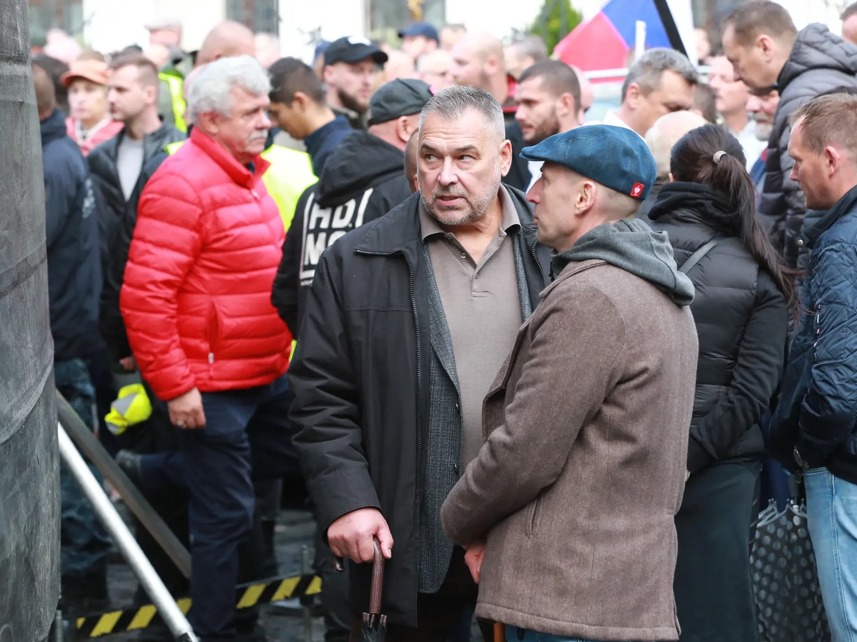 V hlavnom meste aktuálne prebieha protivládny protest s názvom Máme toho dosť! Prítomní by mali byť členovia Smeru-SD ako aj Republiky.